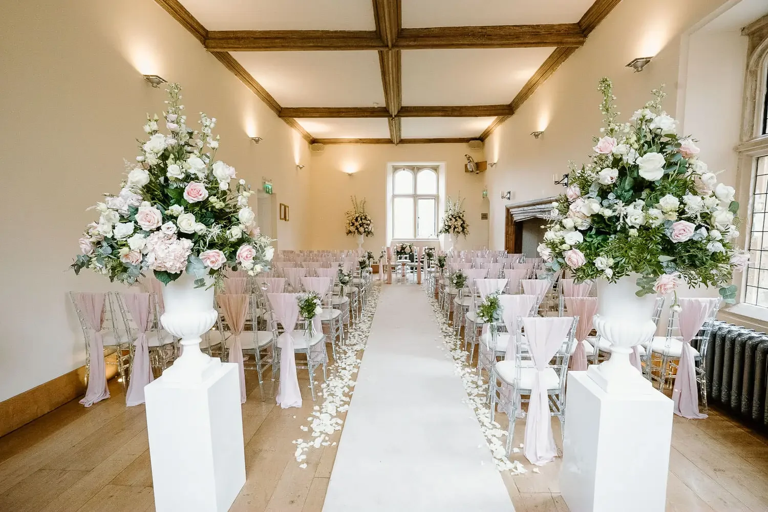 Notley Abbey Wedding photographer-8.webp