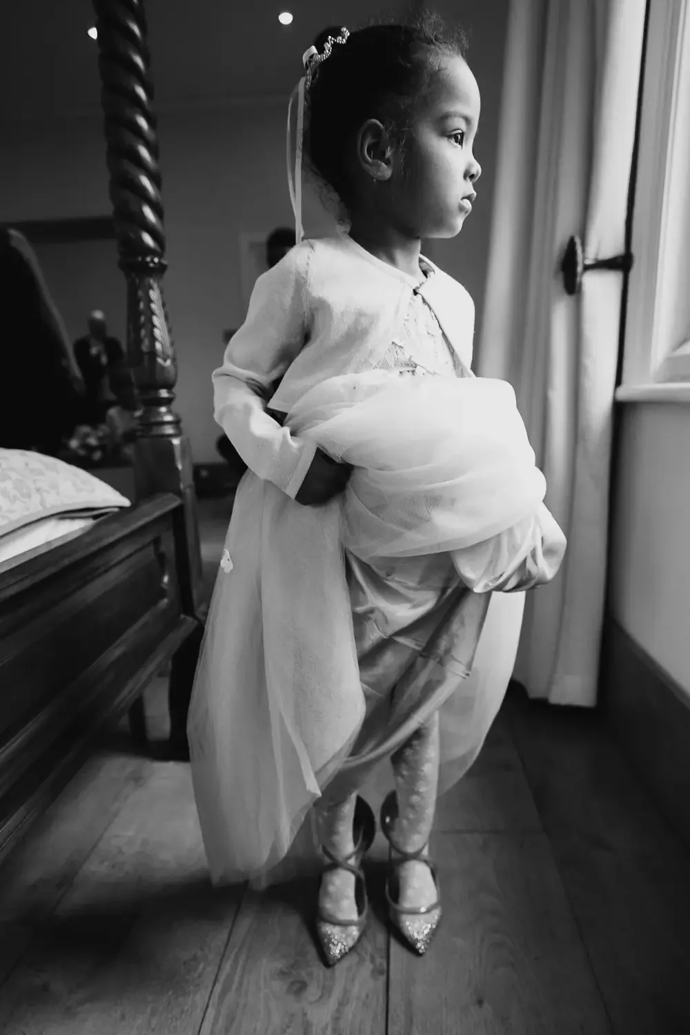 Notley Abbey Wedding photographer-25.webp