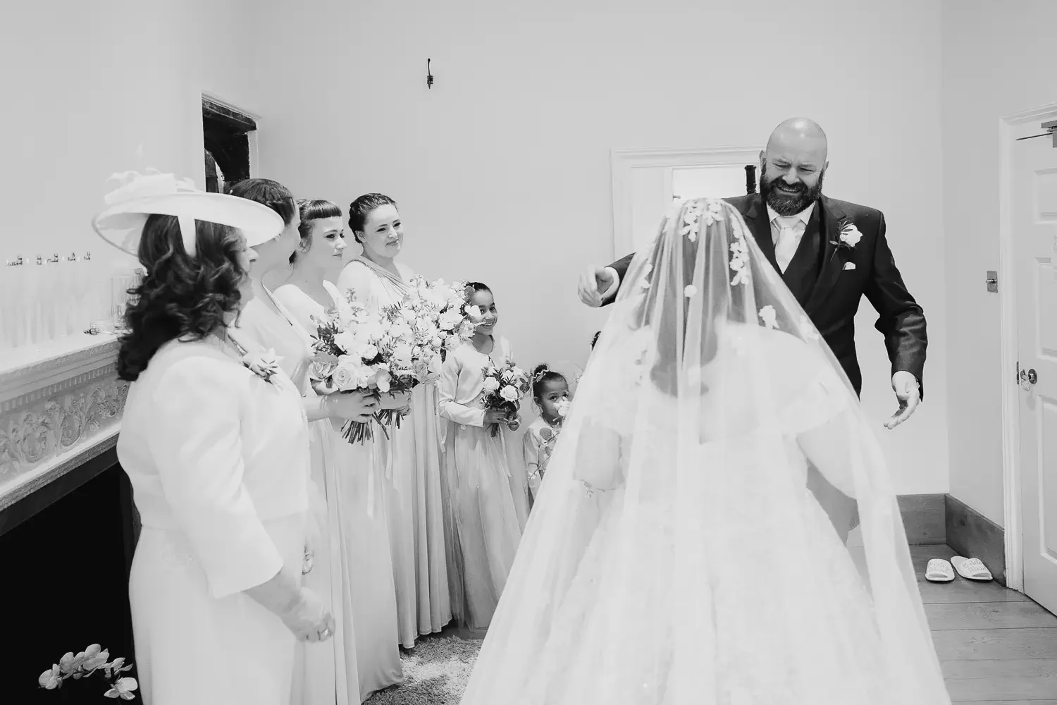 Notley Abbey Wedding photographer-35.webp