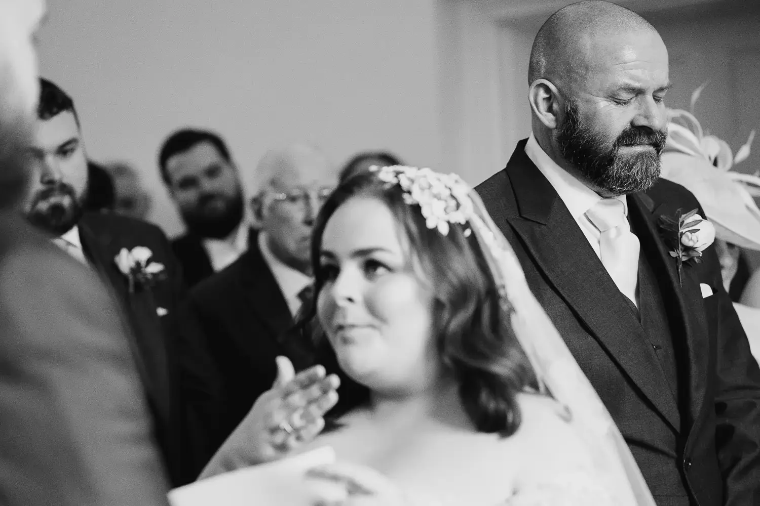 Notley Abbey Wedding photographer-48.webp