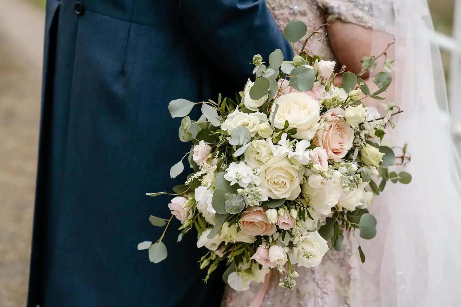 Notley Abbey Wedding photographer-66.webp