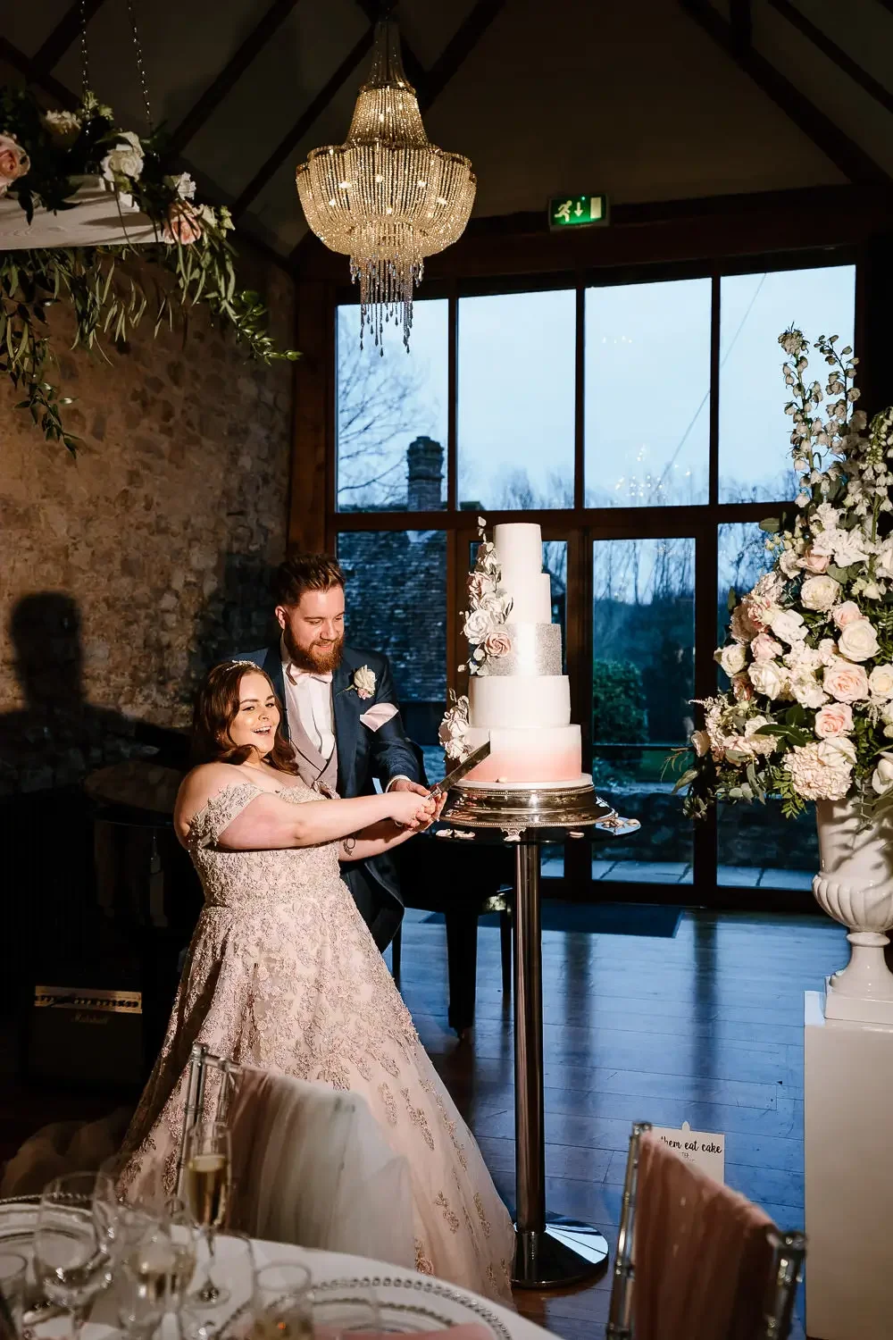 Notley Abbey Wedding photographer-75.webp