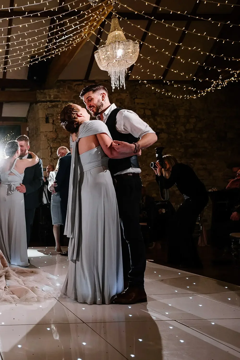 Notley Abbey Wedding photographer-84.webp