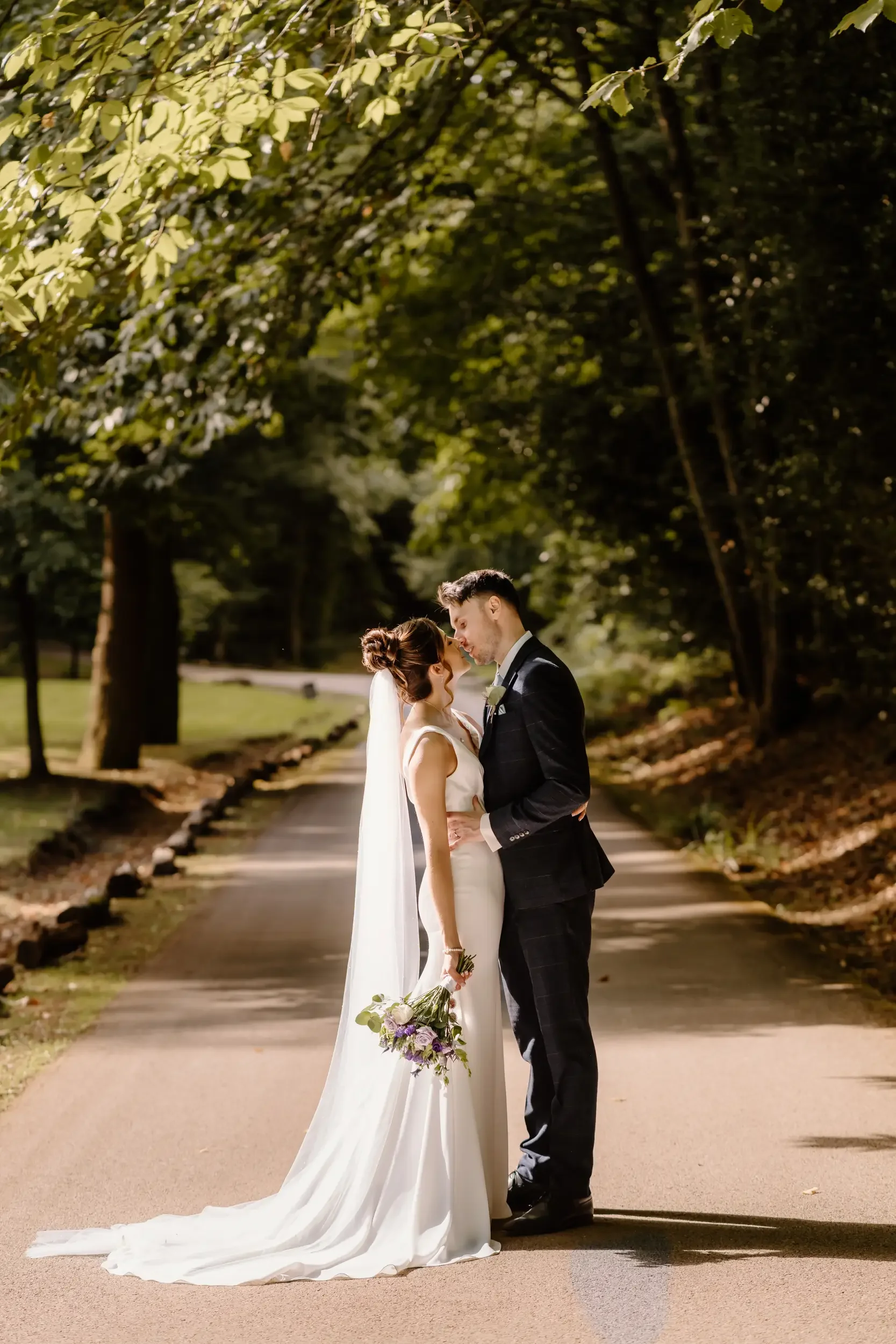 Cain Manor in Hampshire wedding photography-6.webp