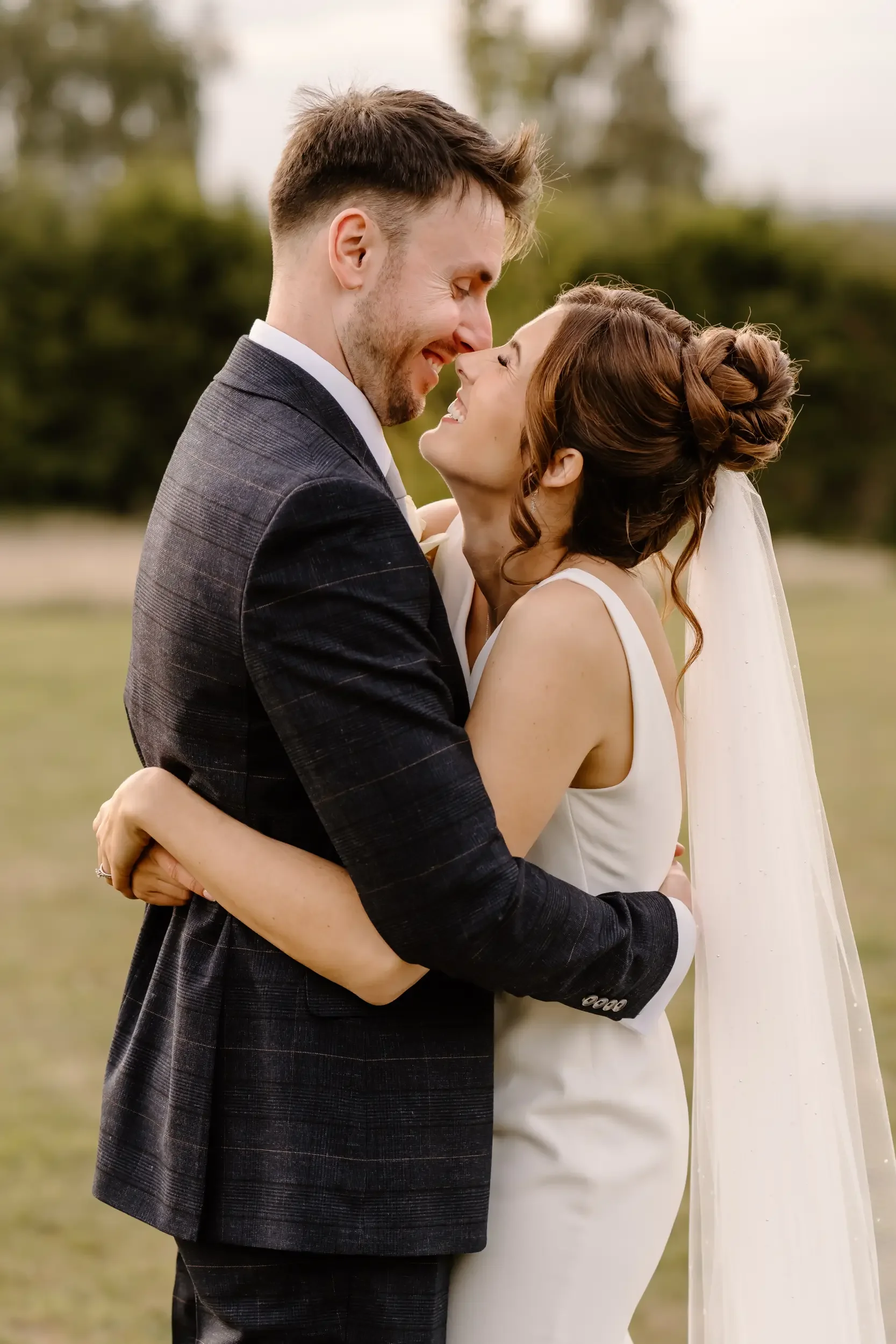 Cain Manor in Hampshire wedding photography-14.webp