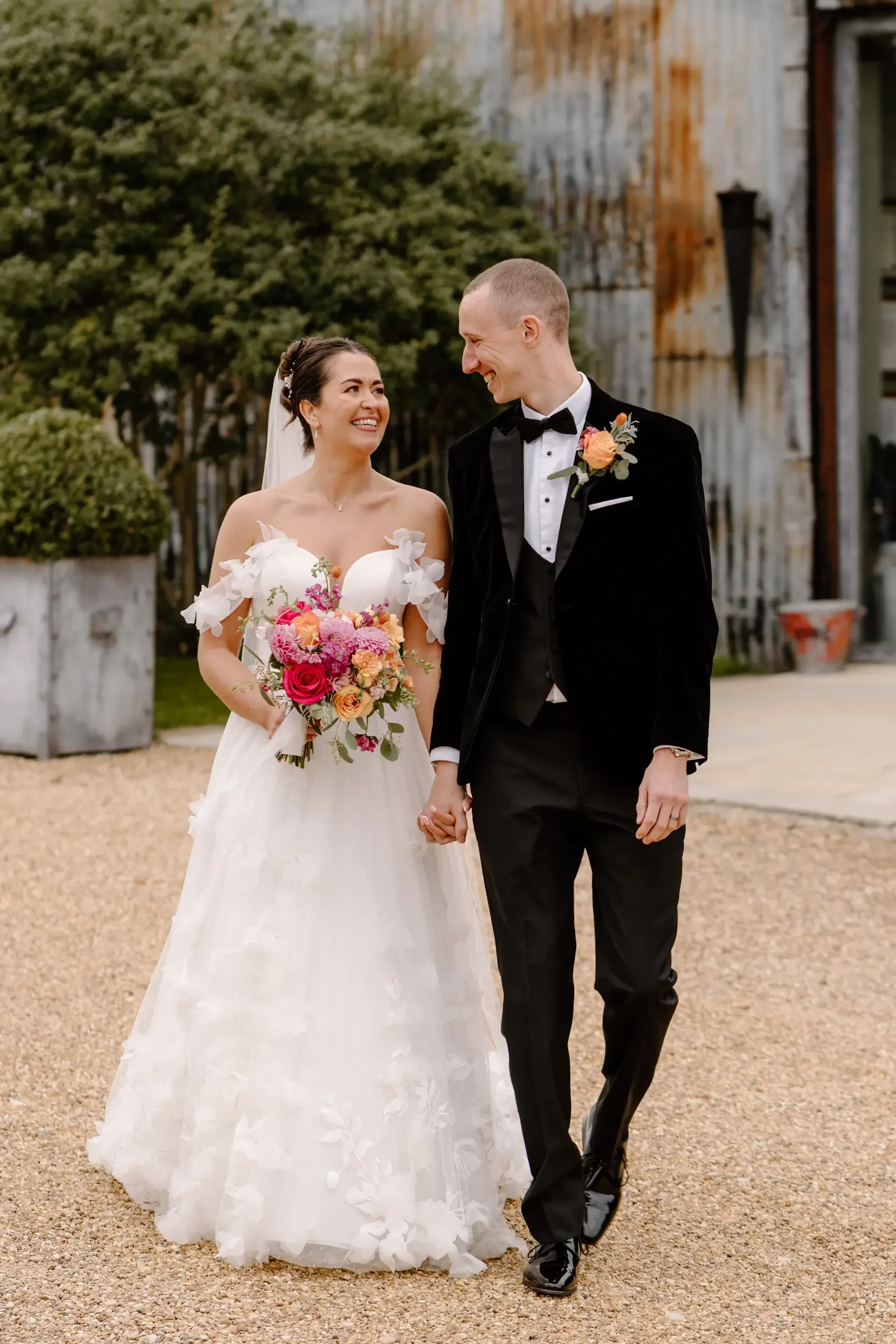 Cripps Stone Barn in Gloucestershire wedding photography-41.webp
