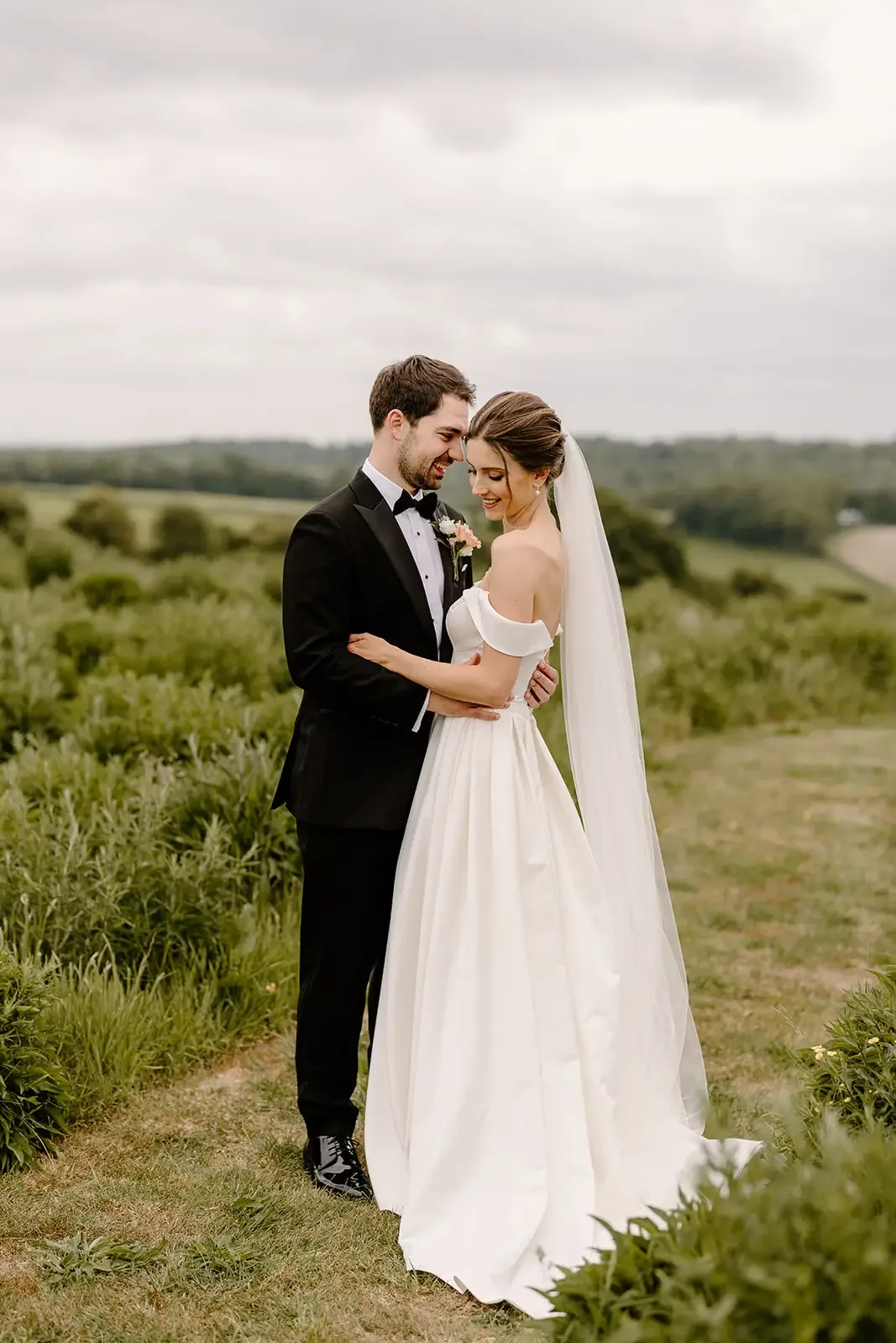 Rackleys Barn, Buckinghamshire wedding photography-21.webp