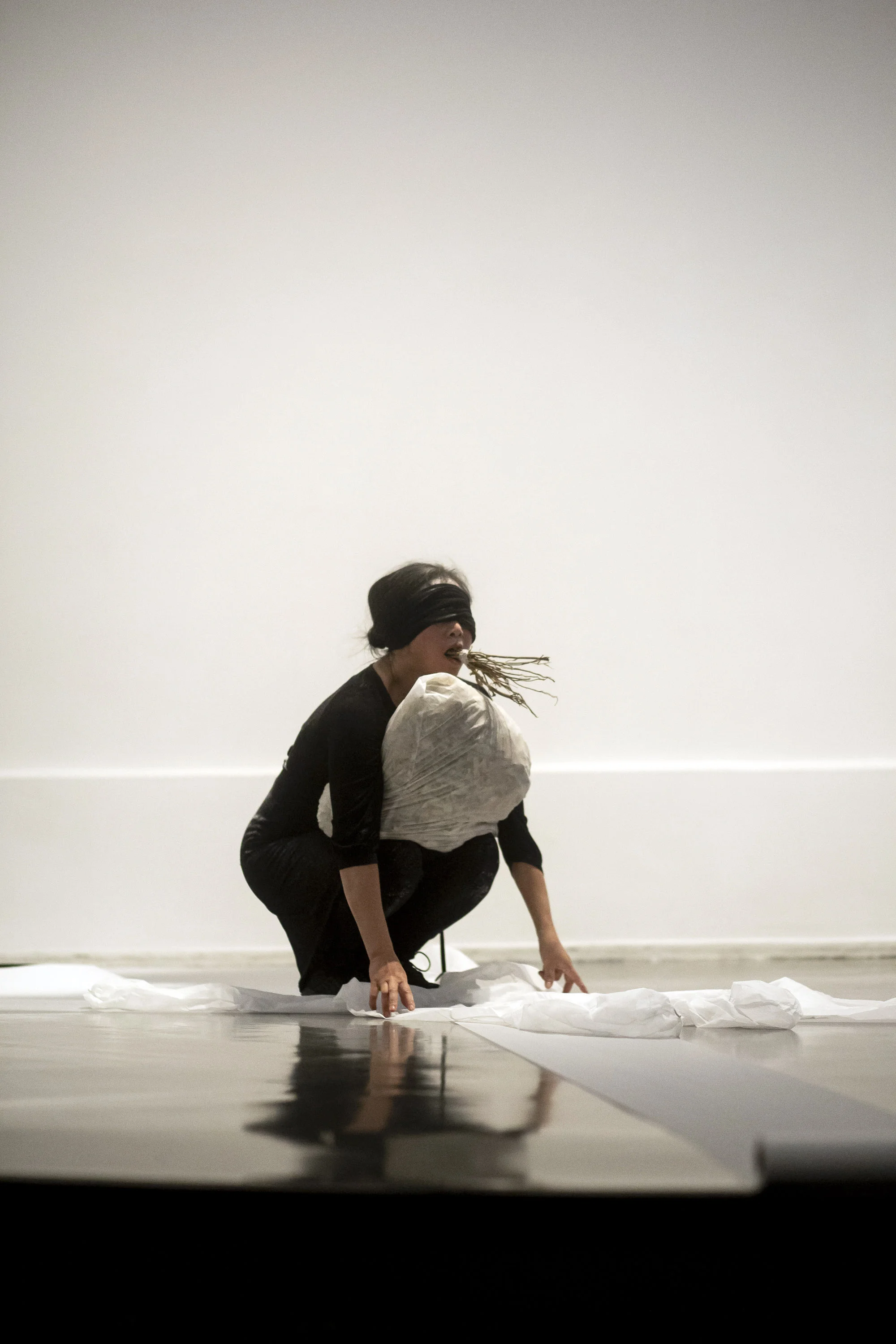 Water timing - M serie MIRAGE (水時 - 海市蜃樓) by Ting Li-Ping (丁麗萍). Photographer: Lisa Ziegler