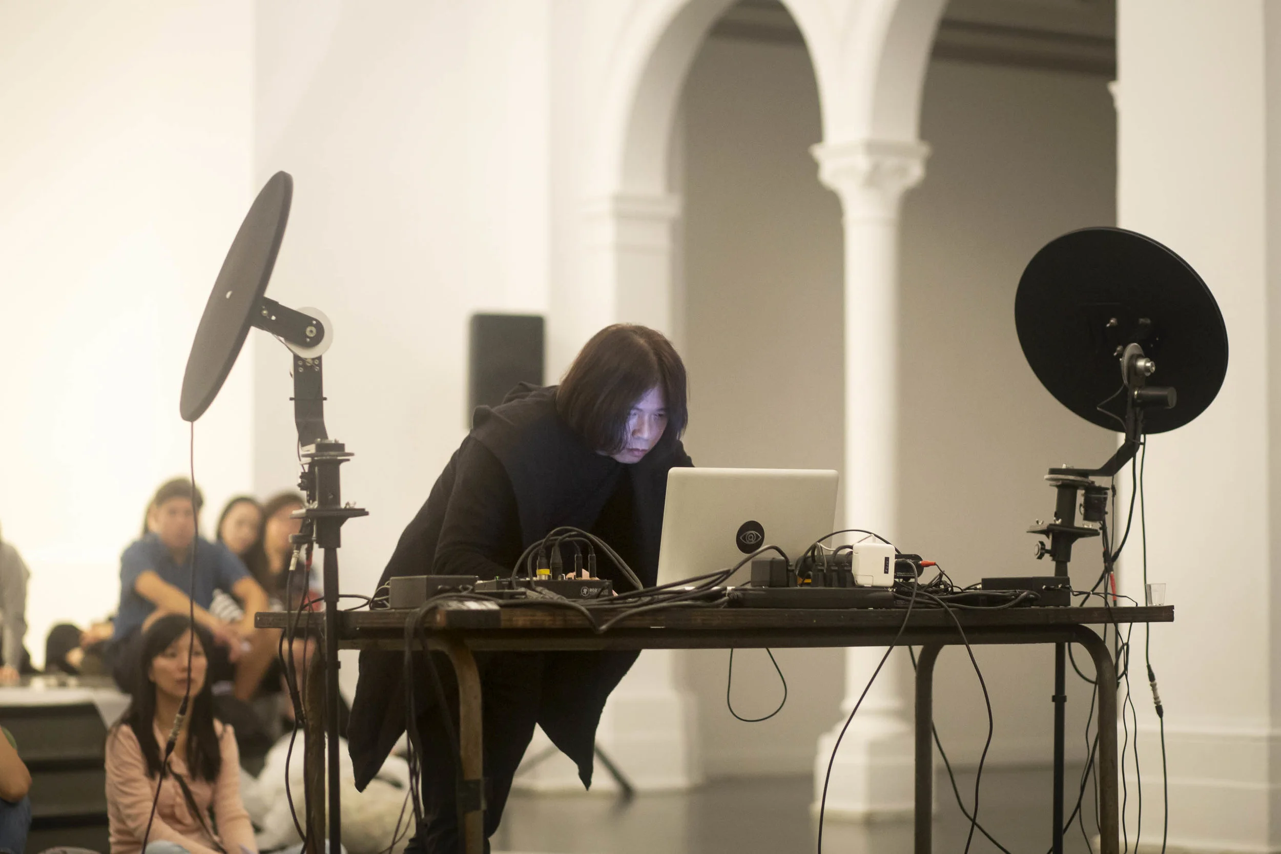 Hyper Transmission (超傳波) by Wang Fu-Jui (王福瑞). Photographer: Lisa Ziegler