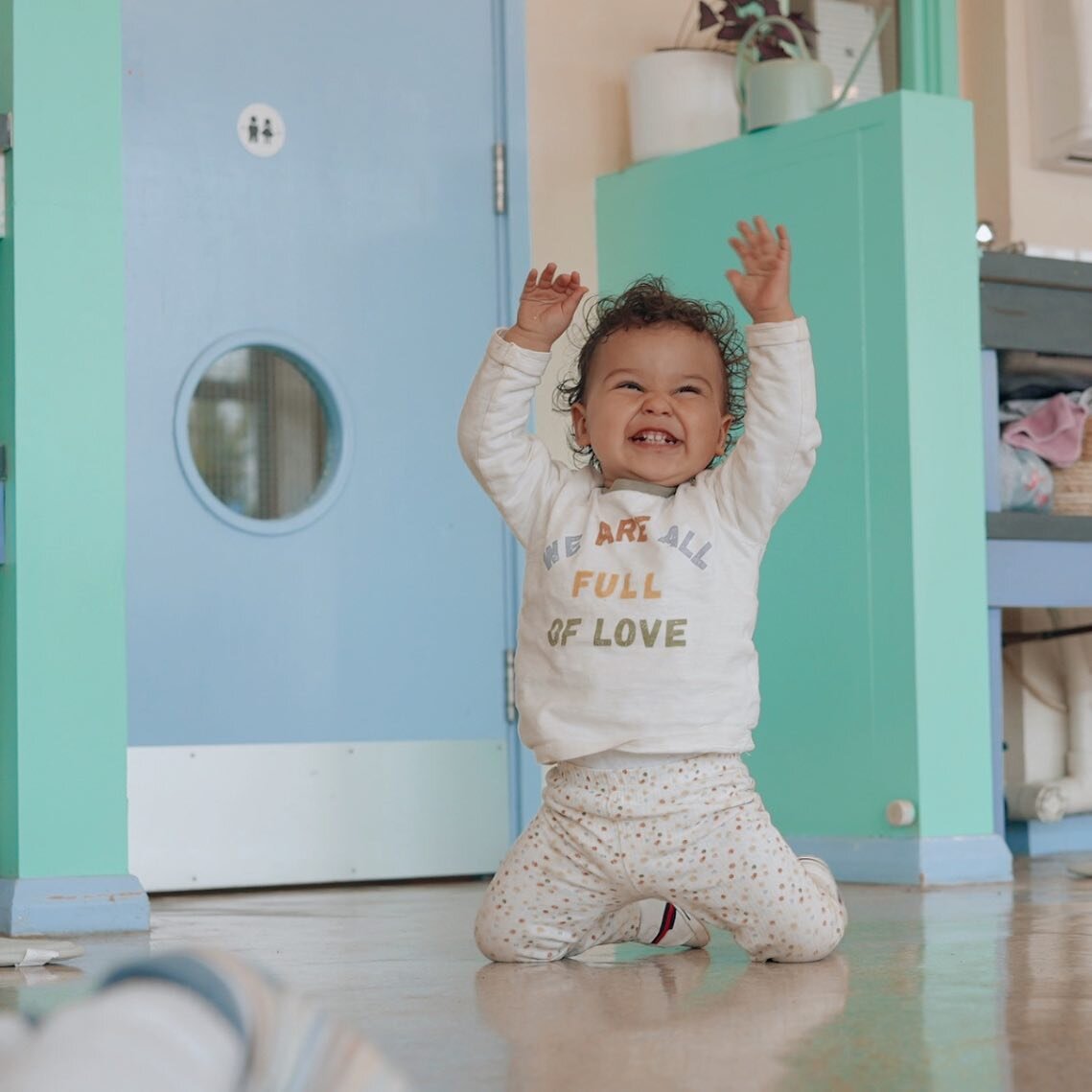 Put your hands up in the air if you&rsquo;re excited about the Easter specials messy play classes? 

🥚🐣🐥🐰🥕

Last few spaces remaining snap yours up now!