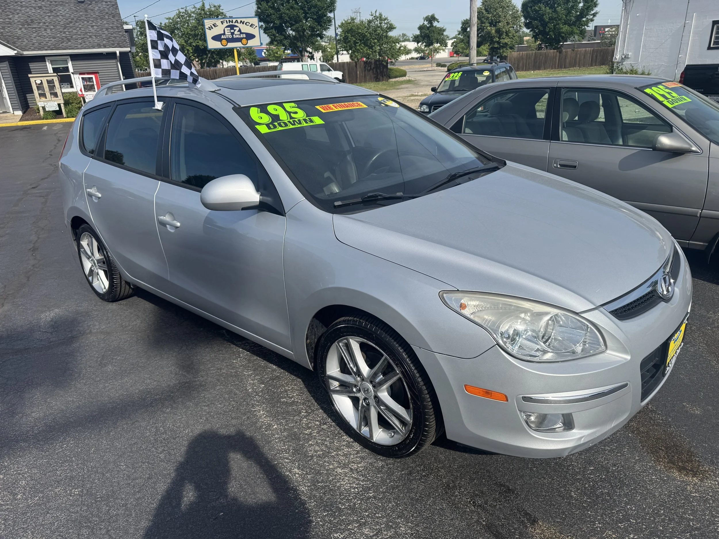  #17359 2011 HYUNDAI ELANTRA SALES PRICE $7995/$695 DOWN/$100 A WEEK (12.9% APR) 
