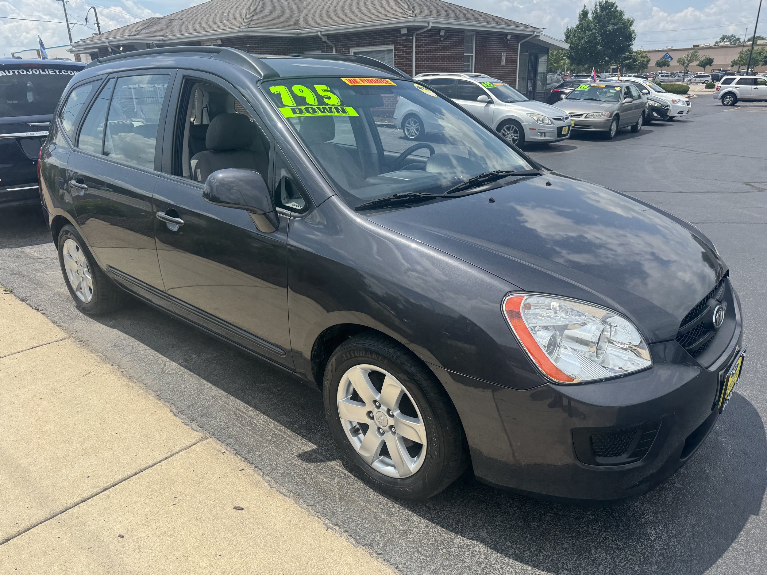  #17364 2008 KIA RONDO SALES PRICE $8995/$795 DOWN/$90 A WEEK (12.9% APR) 