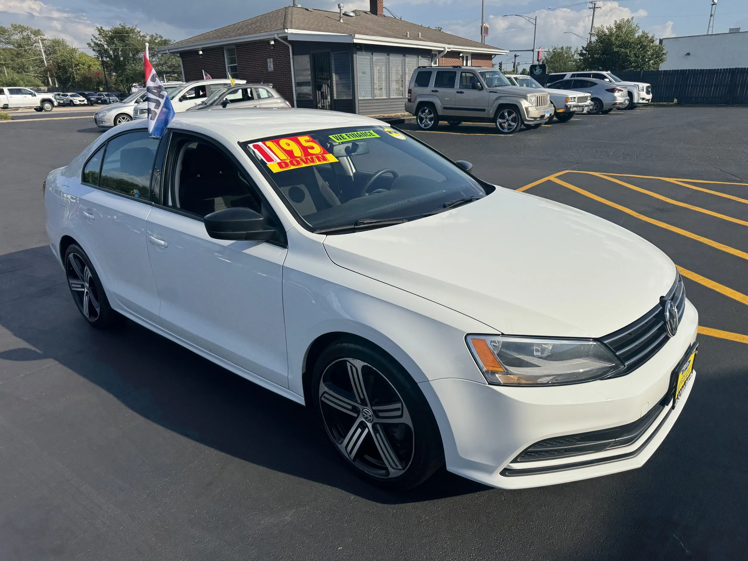  #17511 2016 VW JETTA SALES PRICE $10995/$1195 DOWN/$100 A WEEK (12.9% APR) 