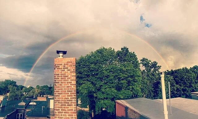 An almost double rainbow over Boston ❤️ 🌈 🌈 #happyhumpday #boston #rooftopandchill