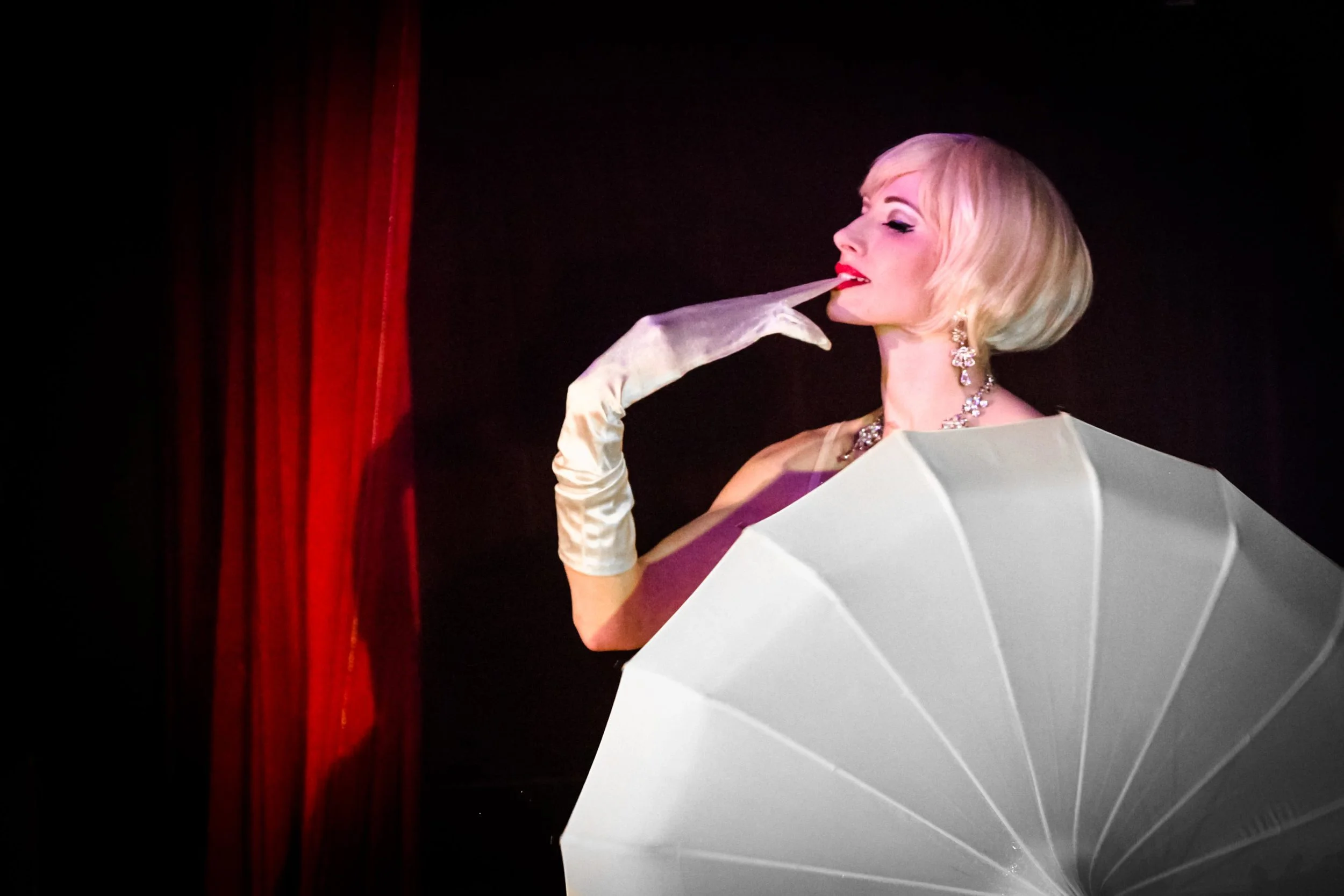 Cabaret-Glove.jpg