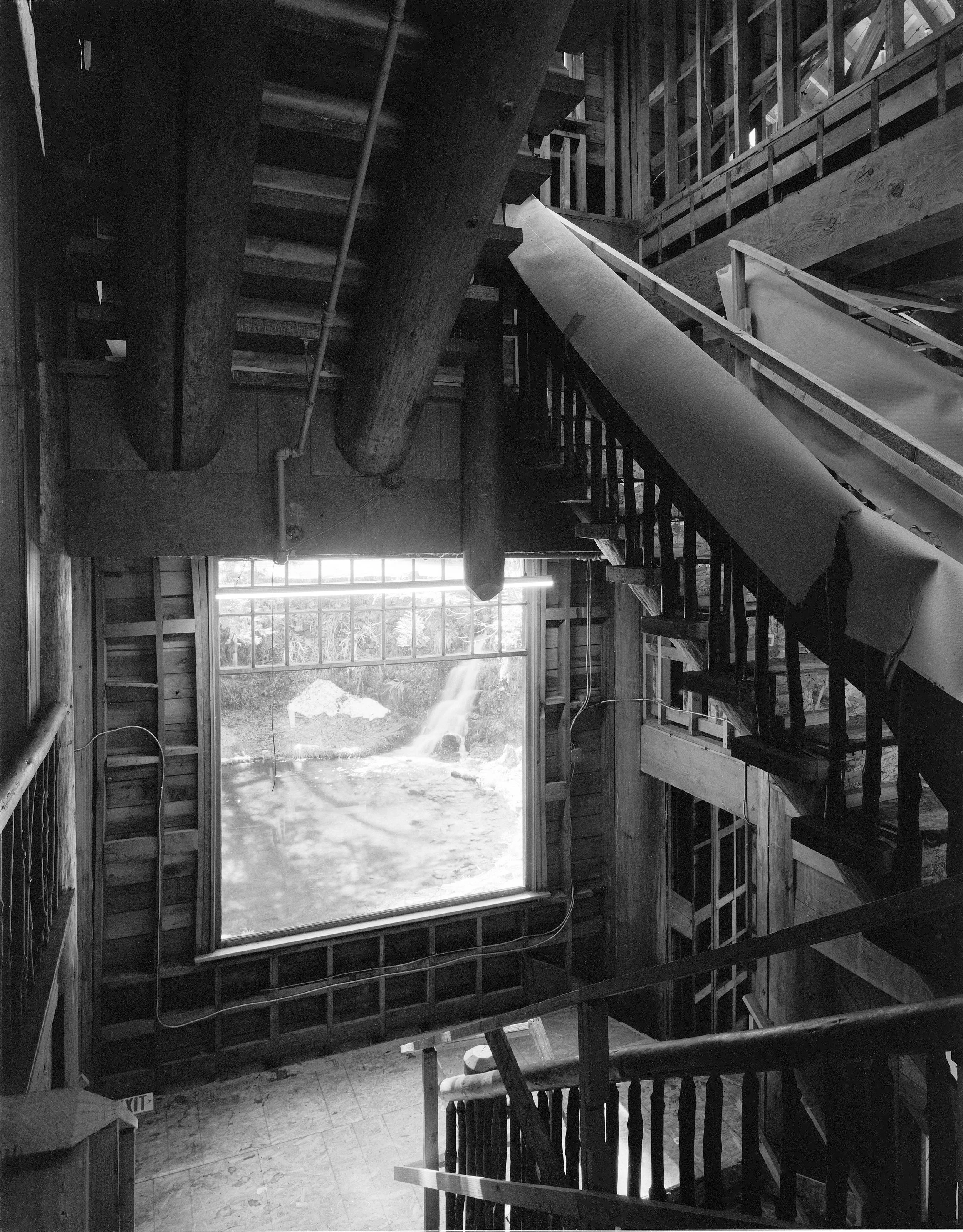 Stairs, Chateau at the Oregon Caves (1034)