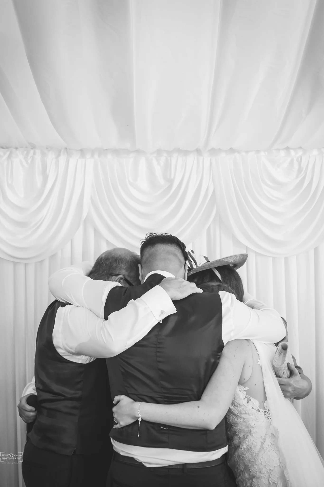 Erin & Matthew_0022.jpg