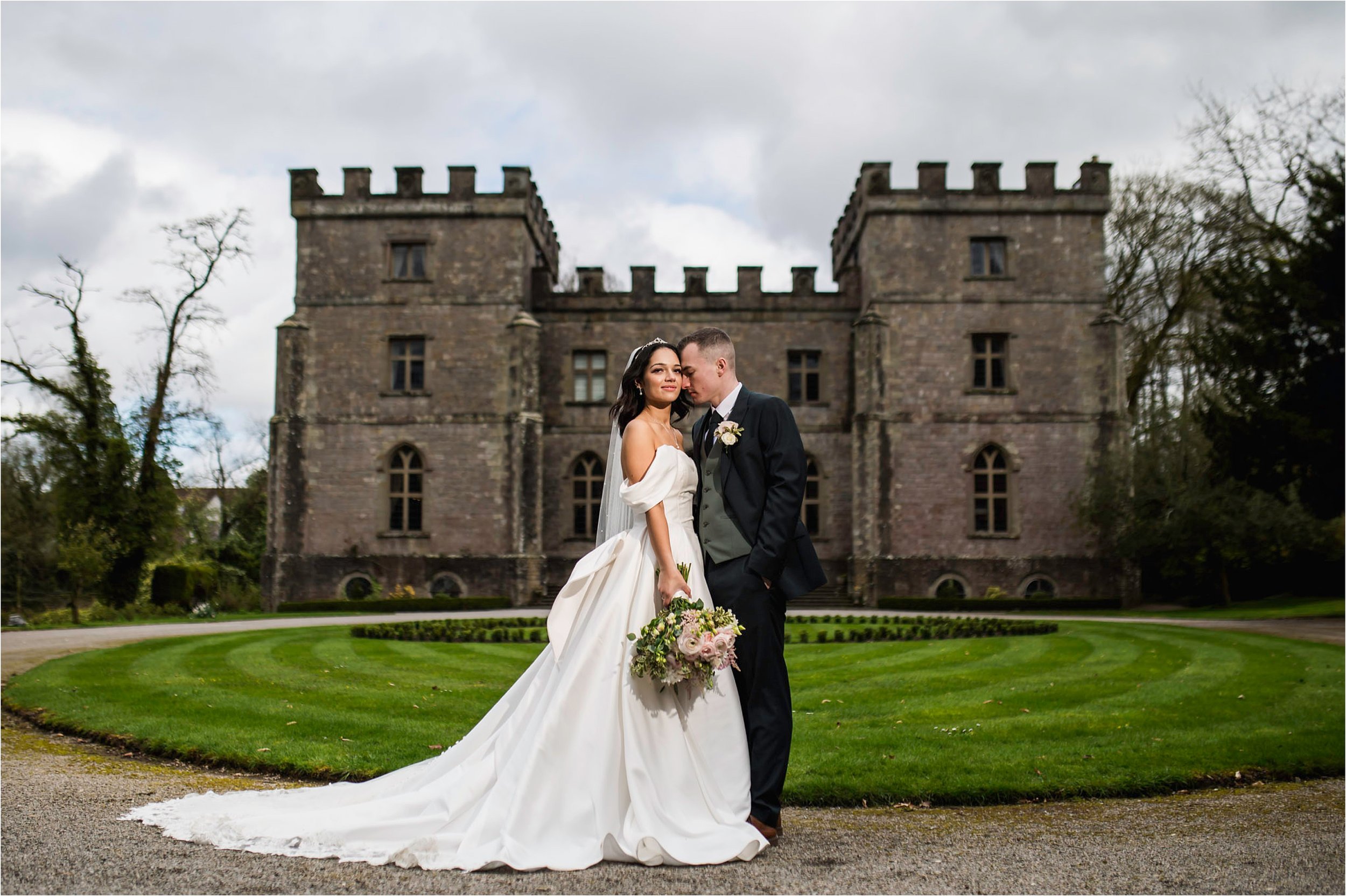 Clearwell Castle Wedding Photographer_0008.jpg