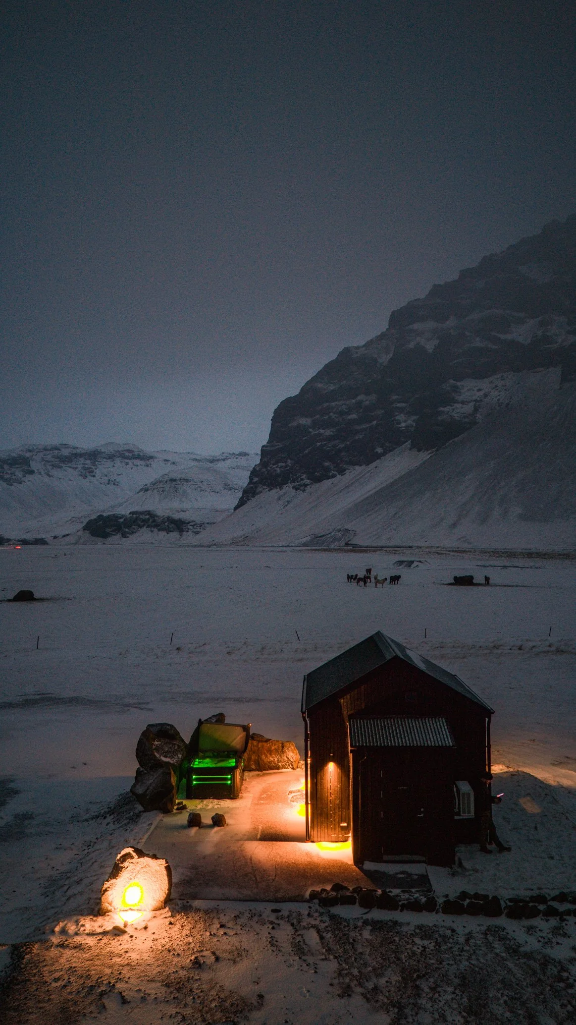 sky-retreat-iceland-glass-cabin-love.jpg