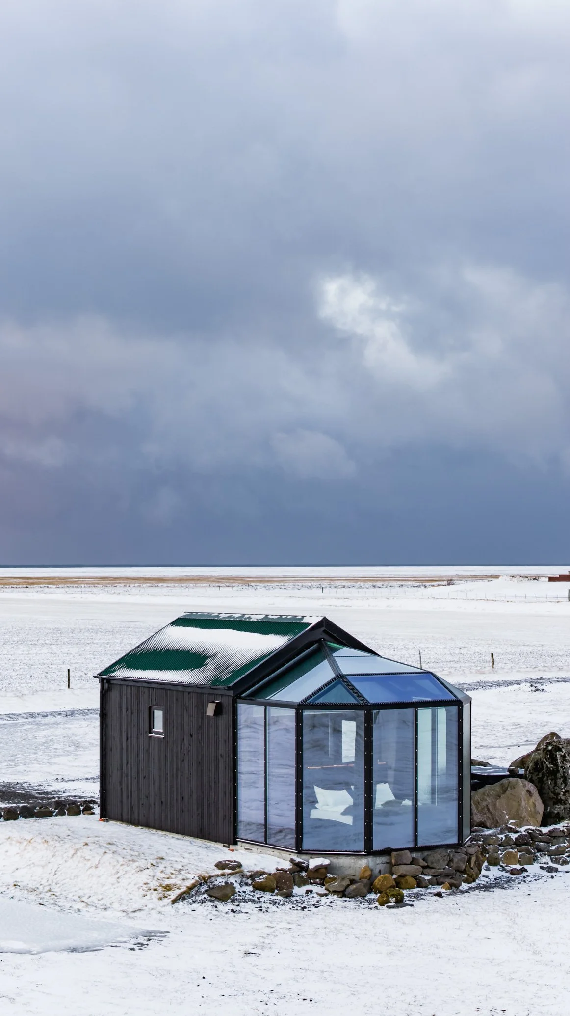 sky-retreat-iceland-glass-cabin-elopement.jpg