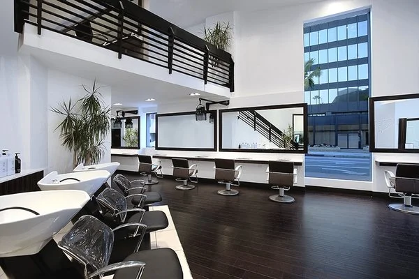 JJ Salon BH 2.jpg