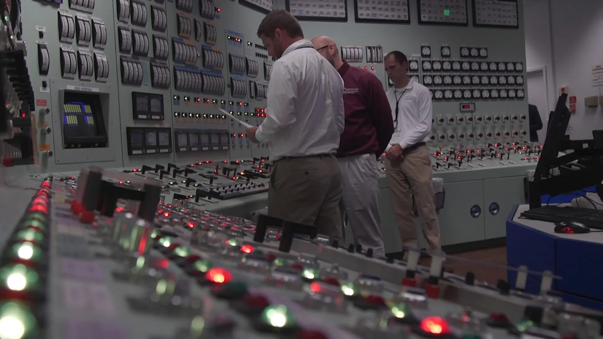 CONTROL_ROOM2.jpg