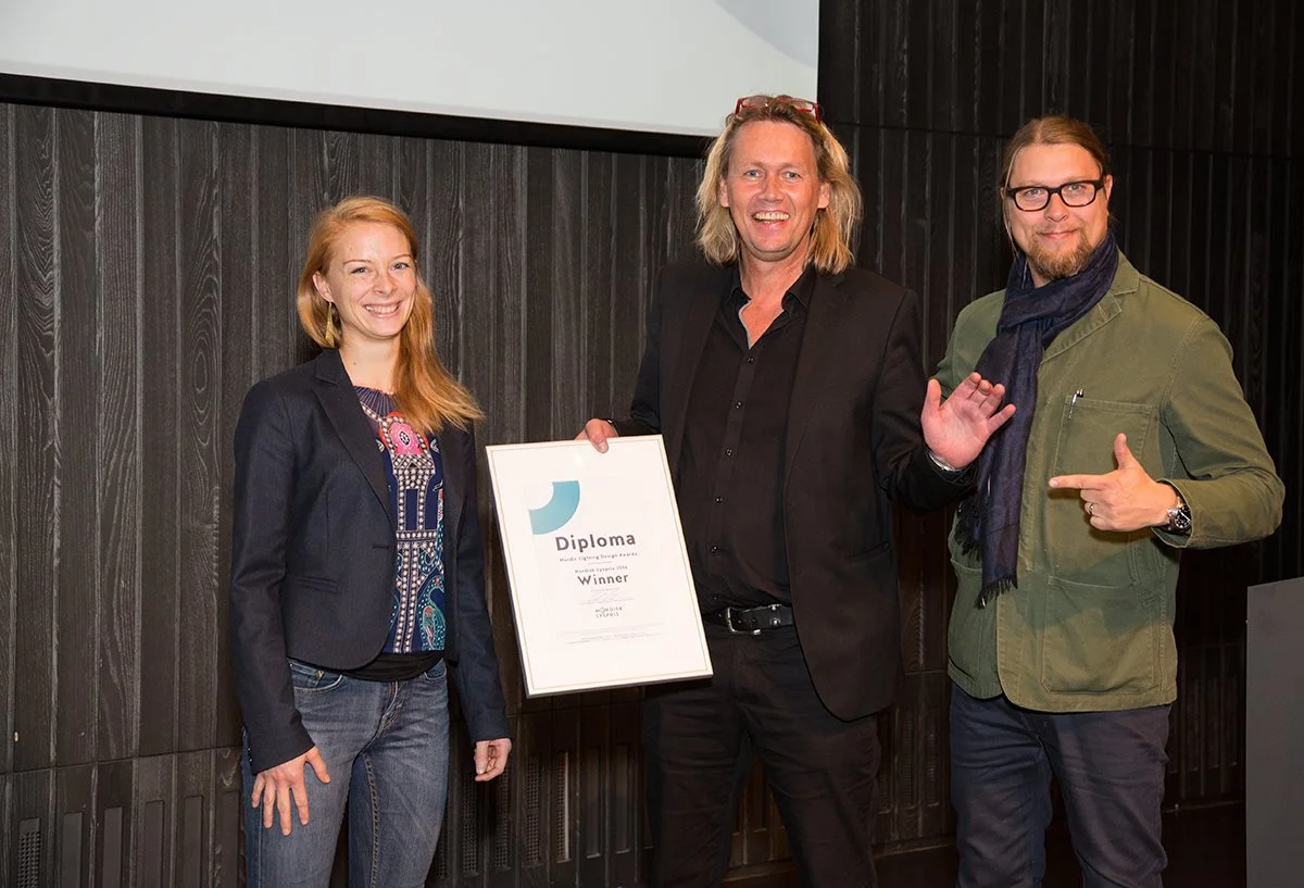The winner of Nordic Lighting Awards 2016, Østbanehallen by ÅF Lighting. From left: Helga Iselin Wåseth, Morten Jensen, and Kai Piippo. Photo: Arnthor Birkisson