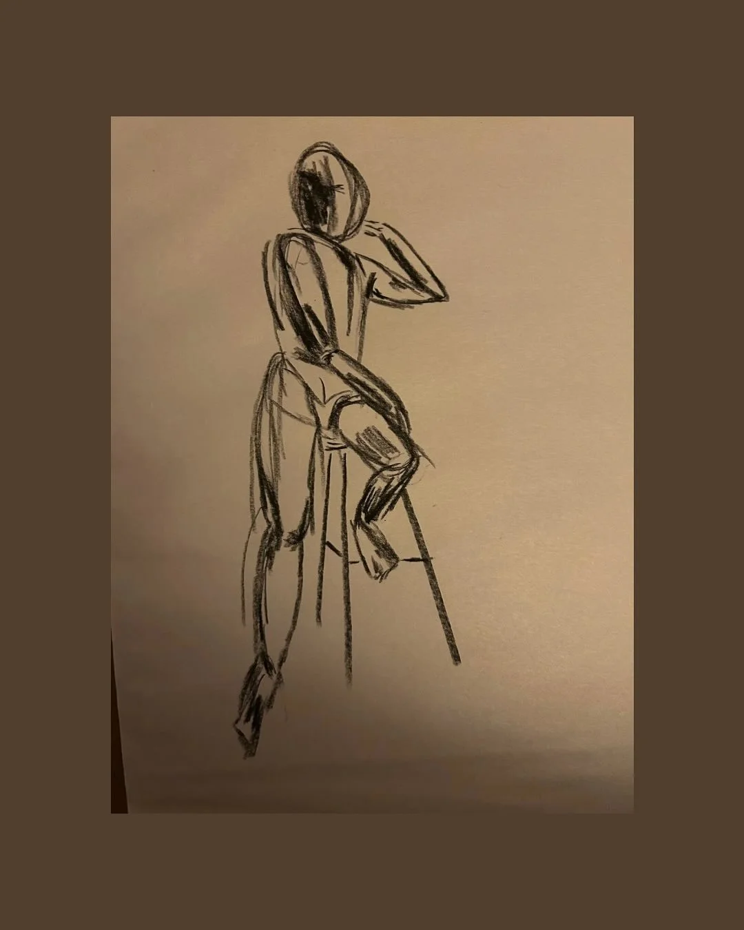pursue (verb):
to continue to do 
 
(cambridge)

#lifedrawing #charcoal #sketch #artclass #figuredrawing