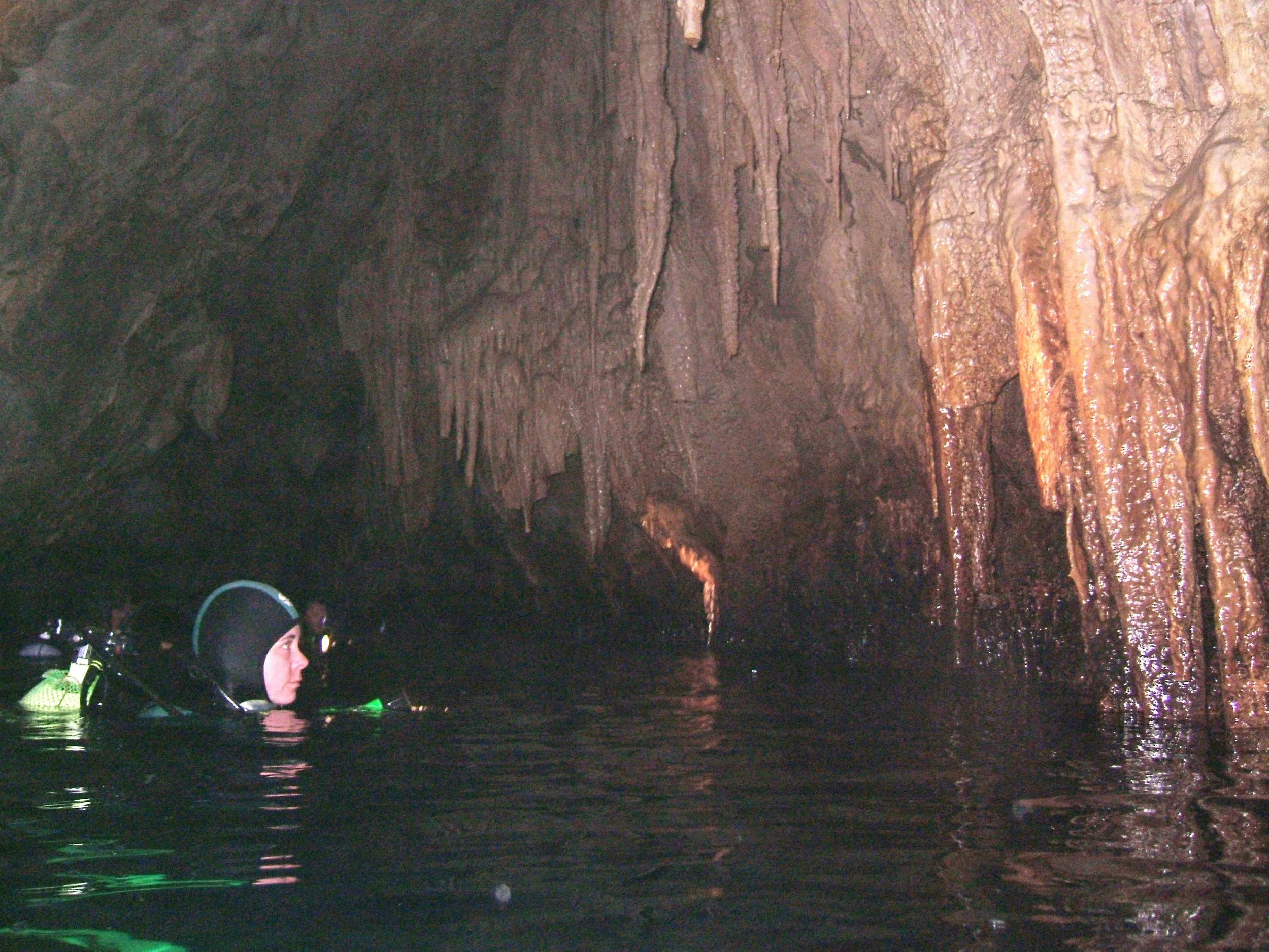 Bel CNV dive CAVE DIVE EXPLORE.JPG