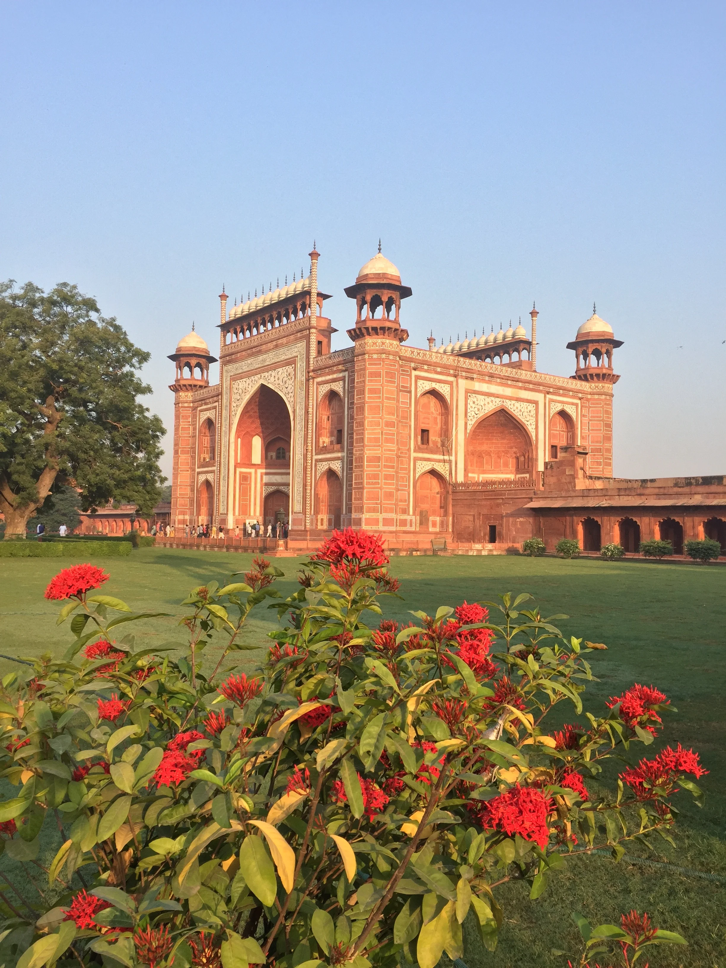 The Great gate to the Taj Mahal