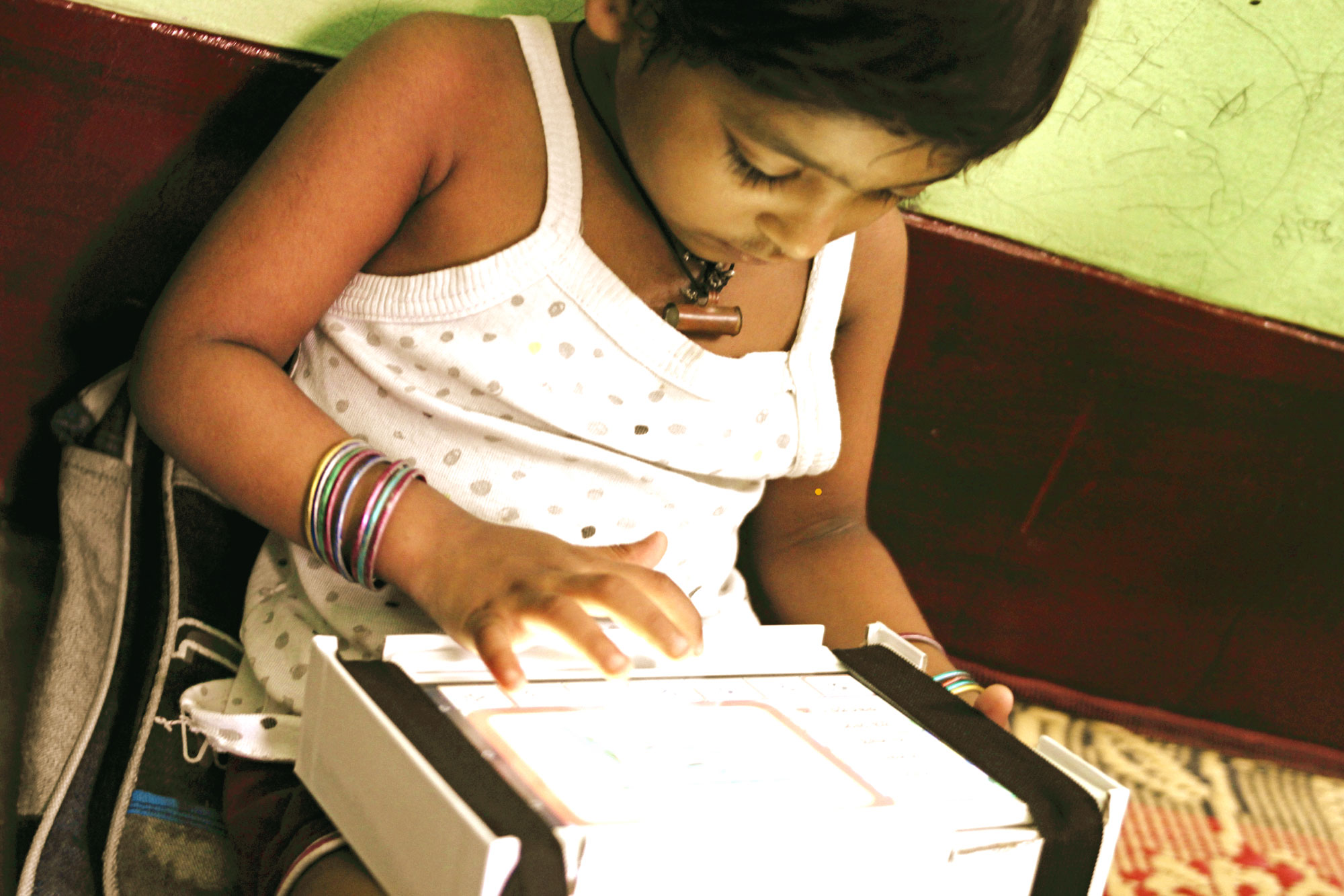 The tablets were handed out without instruction.