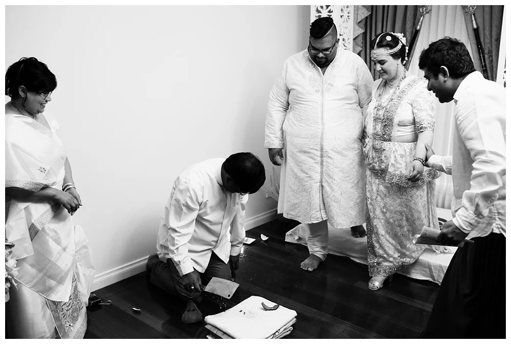 035 poruwa ceremony.jpg