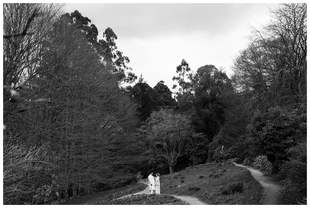 040 poruwa ceremony.jpg