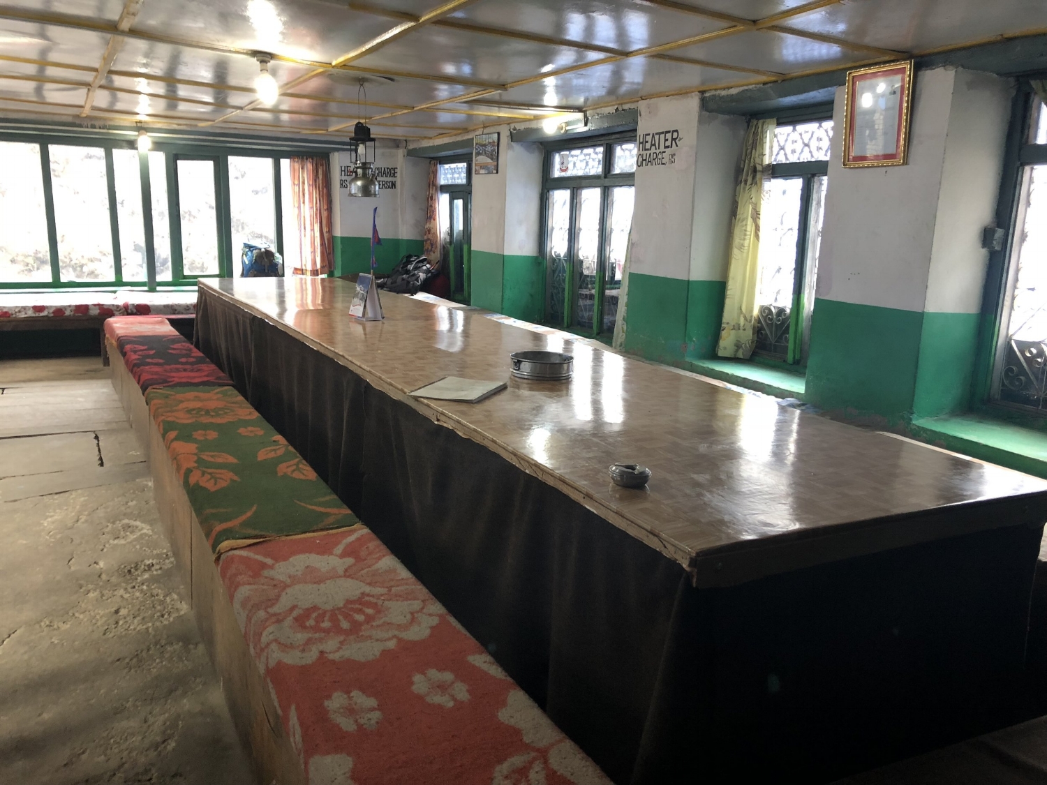 Teahouse in Deurali