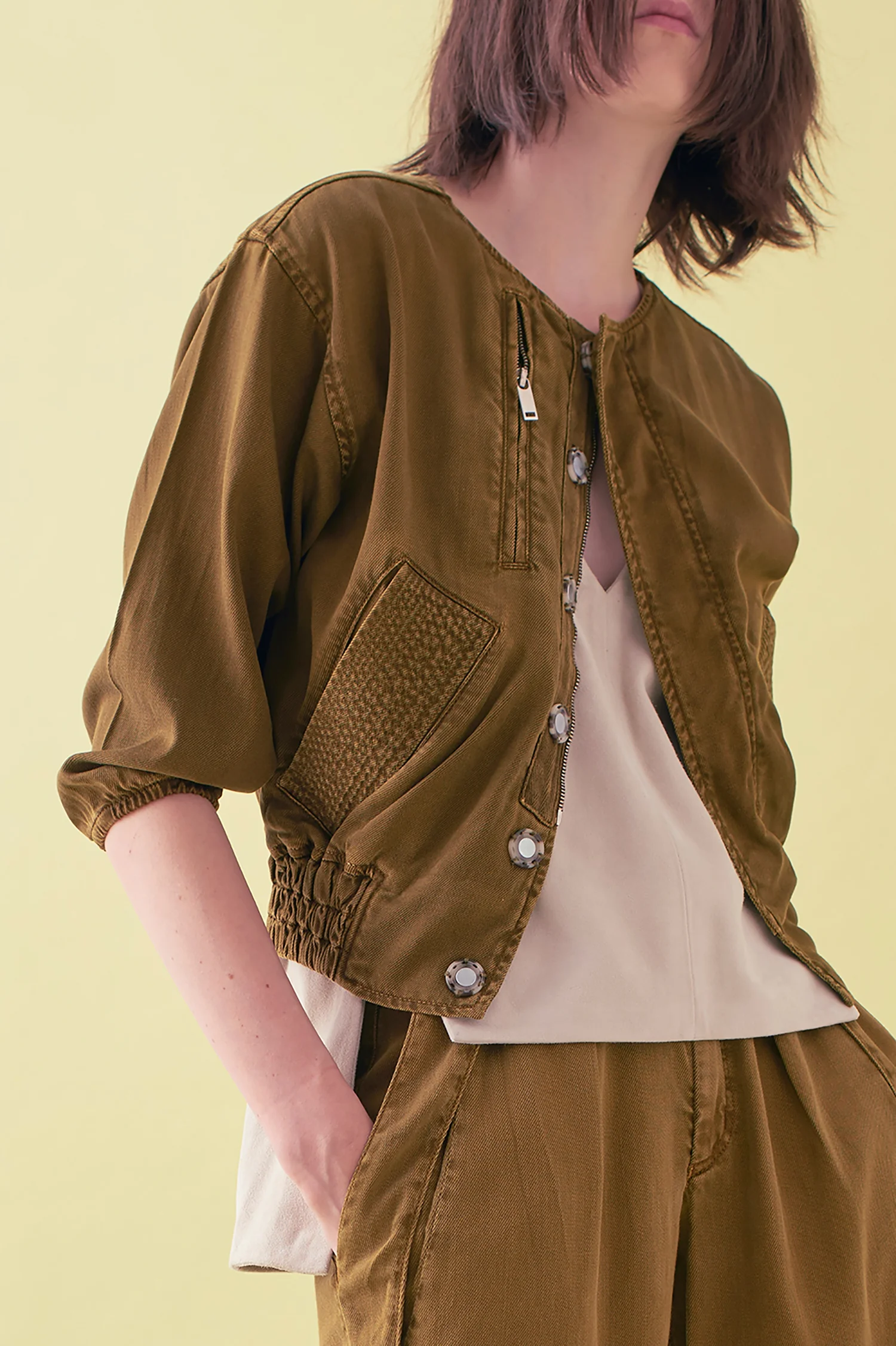 Sarah_Swann_SS17_09_Garment_Dyed_Cotton_Short_Utility_Jacket_Olive_F01.jpg
