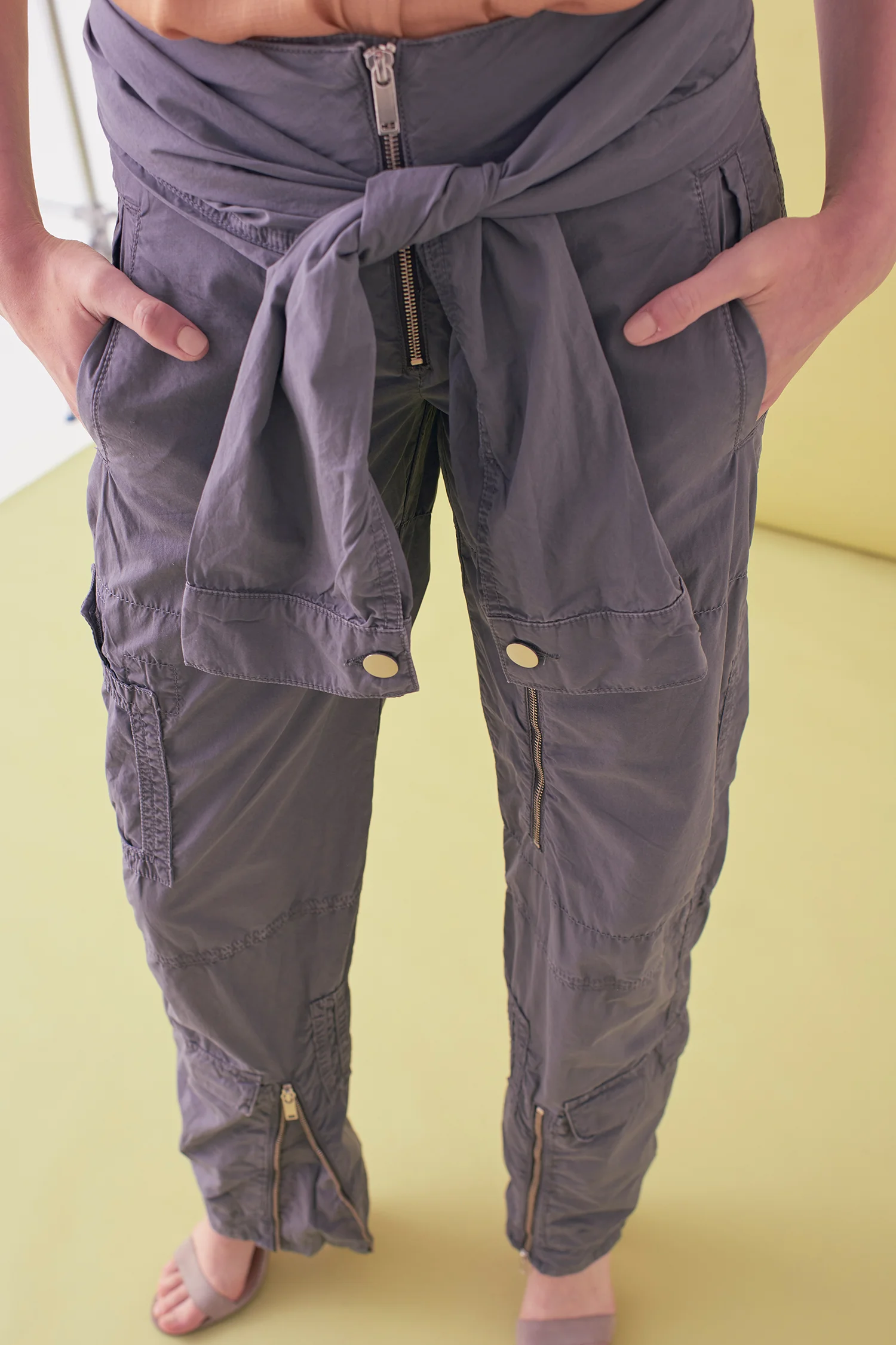Sarah_Swann_SS17_38_Garment_Dyed_Rayon_Cotton_Utility_Trouser_Pewter_D02.jpg