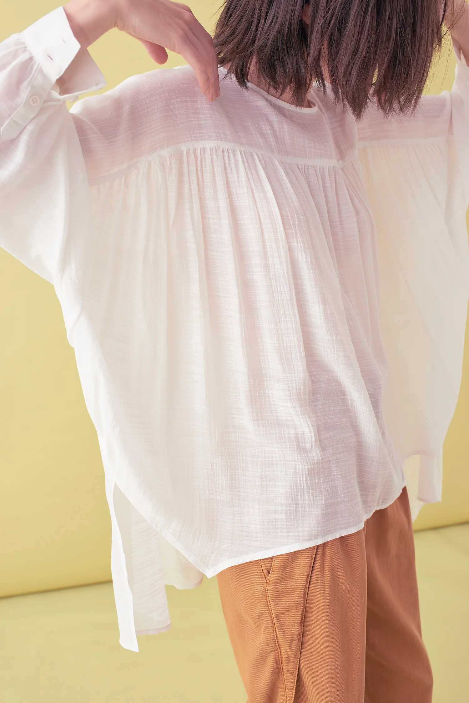 Sarah_Swann_SS17_20_Shirring_Long_Sleeved_Blouse_Ecru_D02.jpg