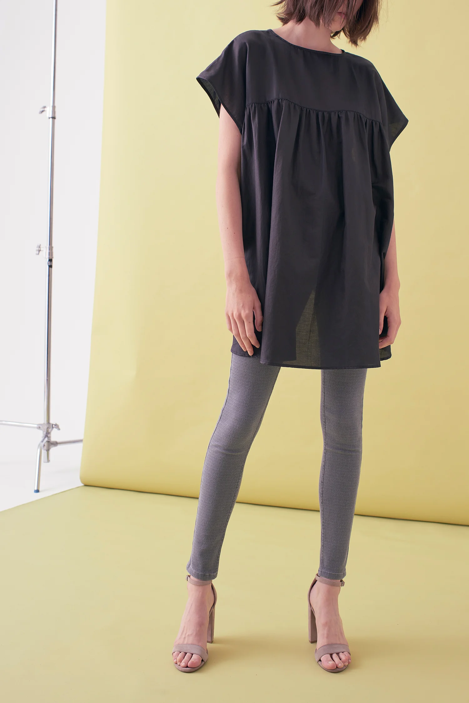 Sarah_Swann_SS17_08_Silk_Blend_Shirring_Blouse_Midnight_F.jpg