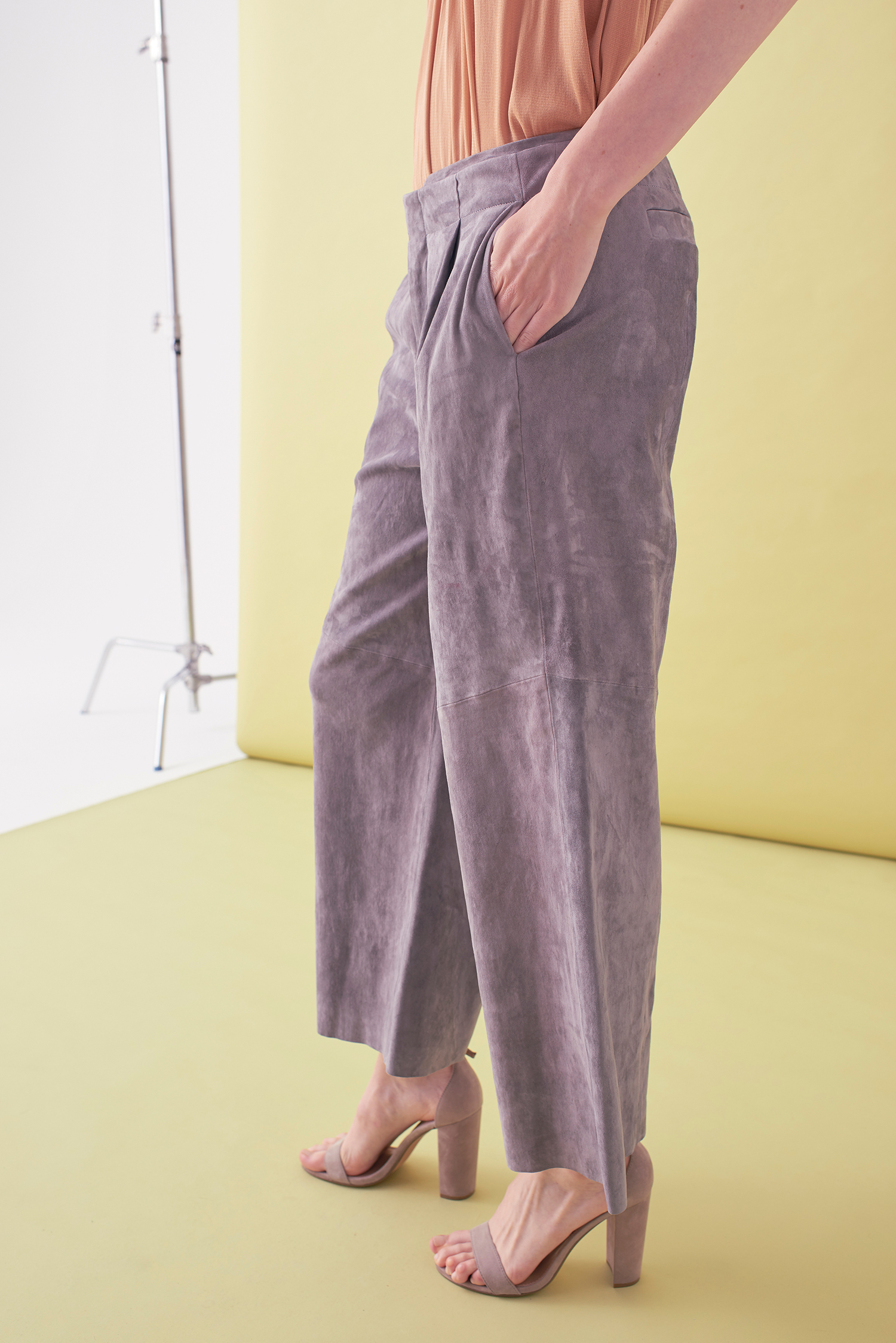 Sarah_Swann_SS17_37_Suede_Cropped_Wide_Leg_Trouser_Pewter_S.jpg