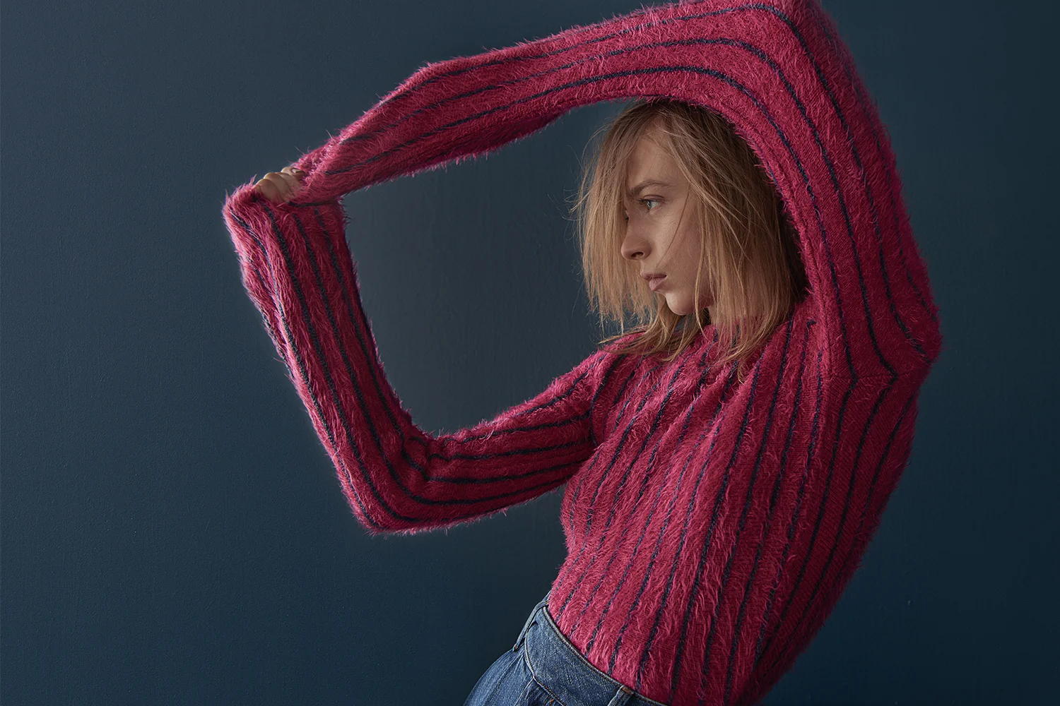 SARAH_SWANN_FW17_PINK_STRIPE_FLUFFY_SWEATER_LookBook01.jpg