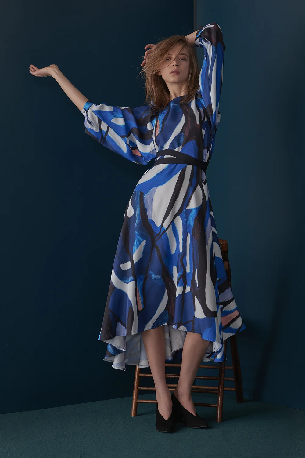 SARAH_SWANN_FW17_SILK_PRINTED_DRESS_LookBook03.jpg