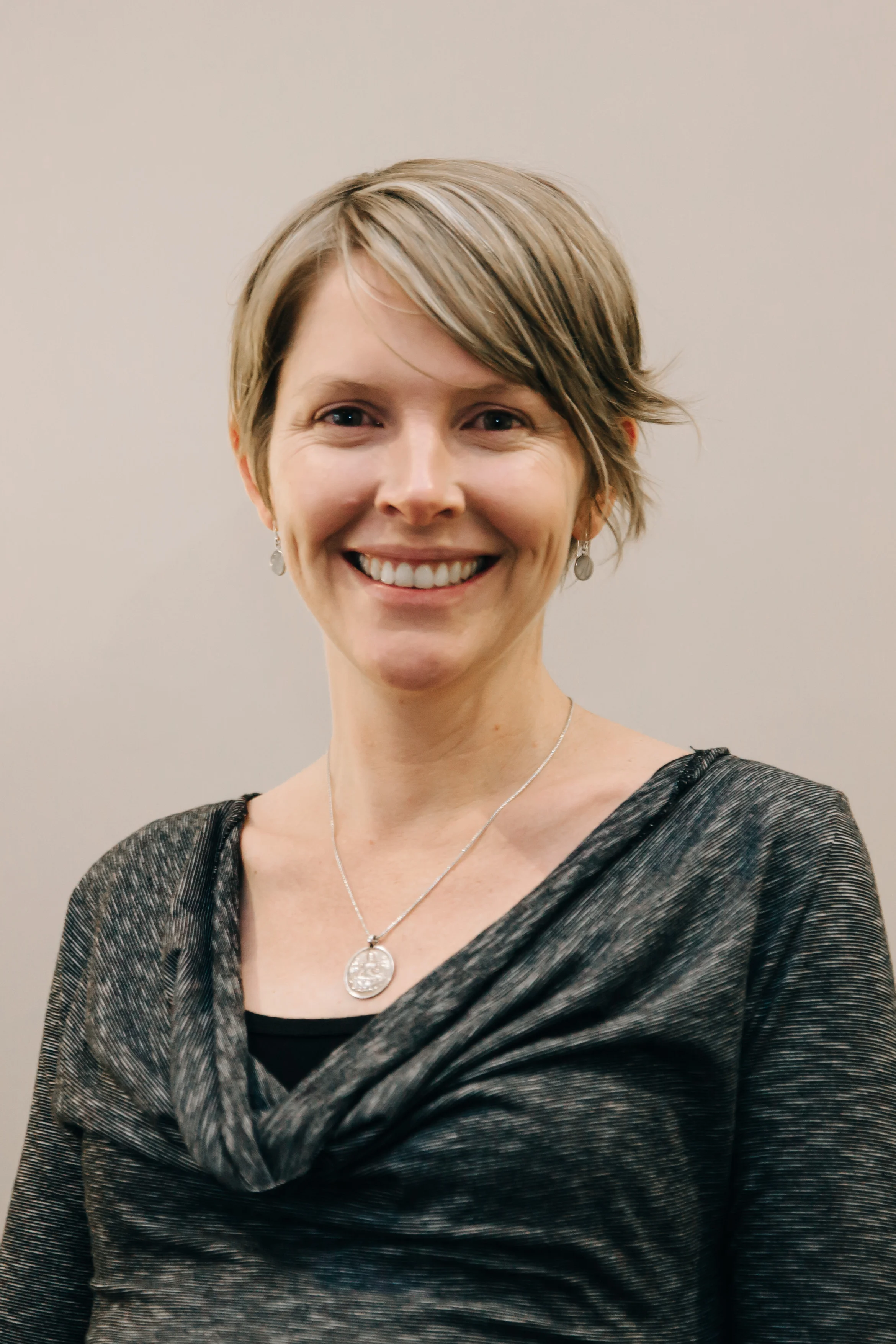 Dr. Fiona Enkelmann -Narayani Wellness