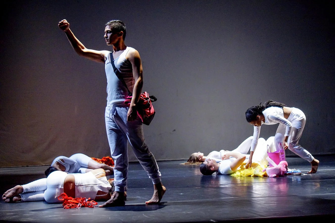 Network Theory | SPRING Dance Concert (2015) Choreography: Banu Ogan Costume Designer: Matthew Smith Lighting Design: Annie Hayes Santa Fe University of Art & Design | Santa Fe, NM Photo credit: Kyle McAnally