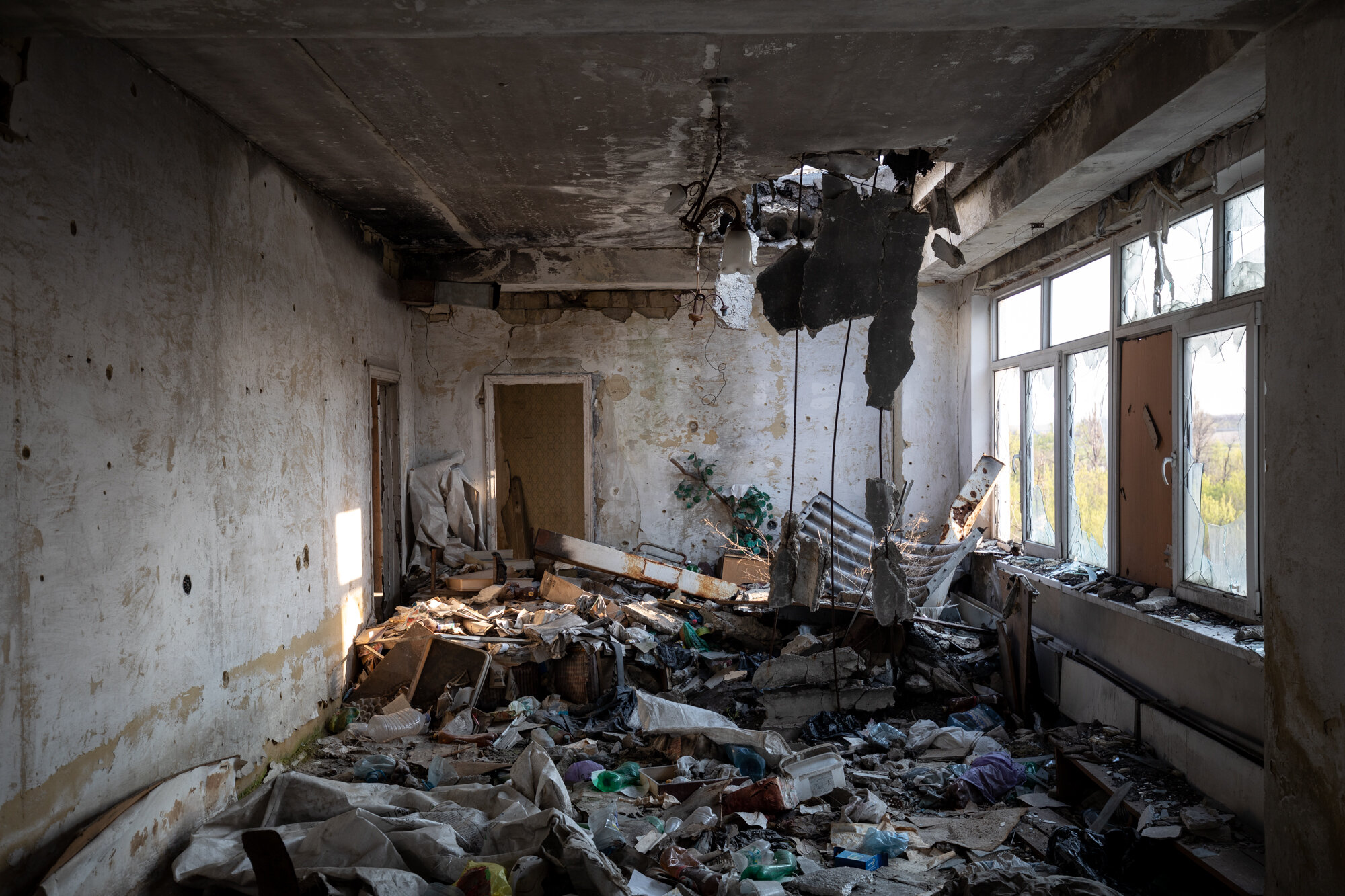 What They Left_Samuel Eder_Ukraine War_-38.jpg