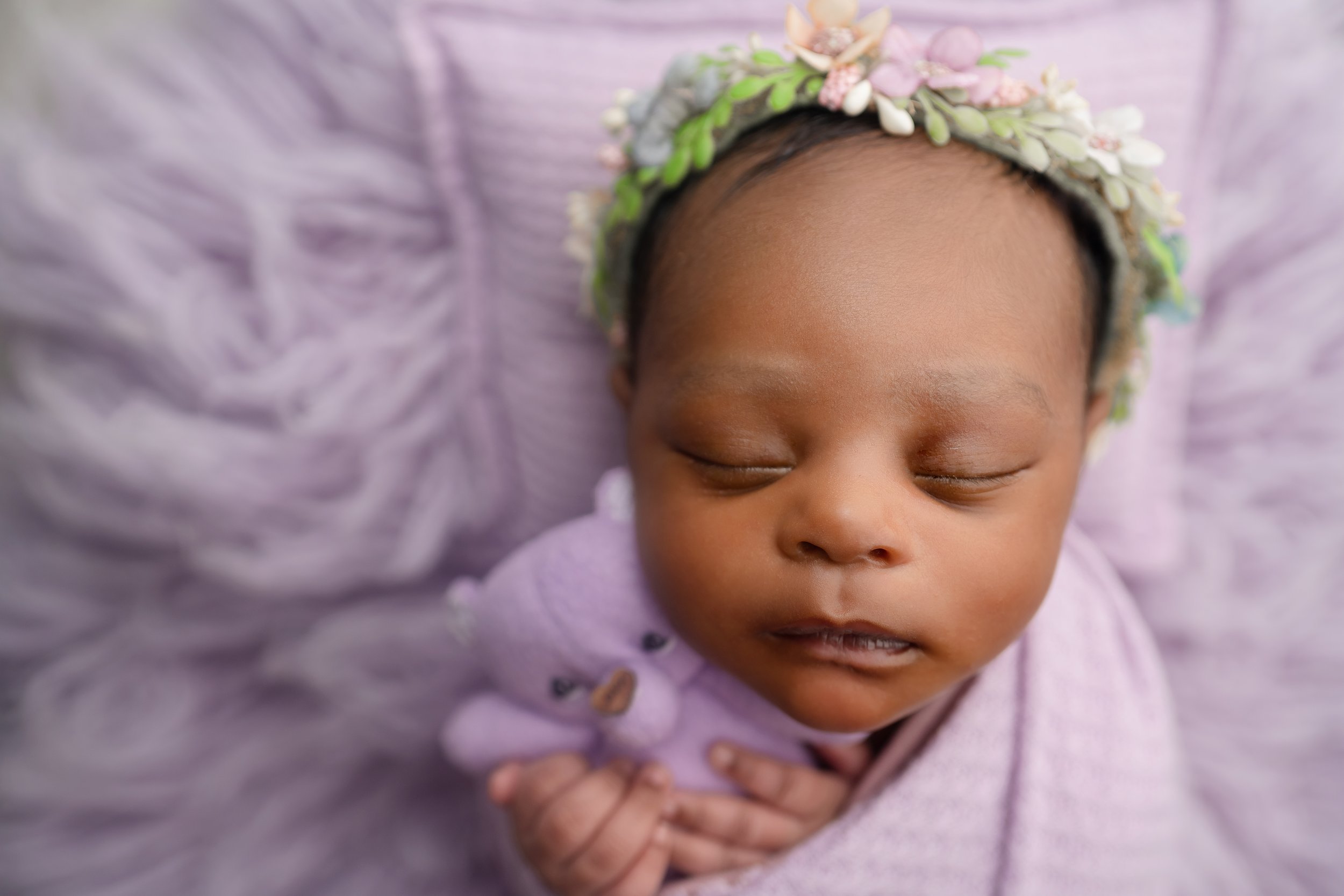 In-Home vs. Studio Newborn Photography: What's the Difference?
