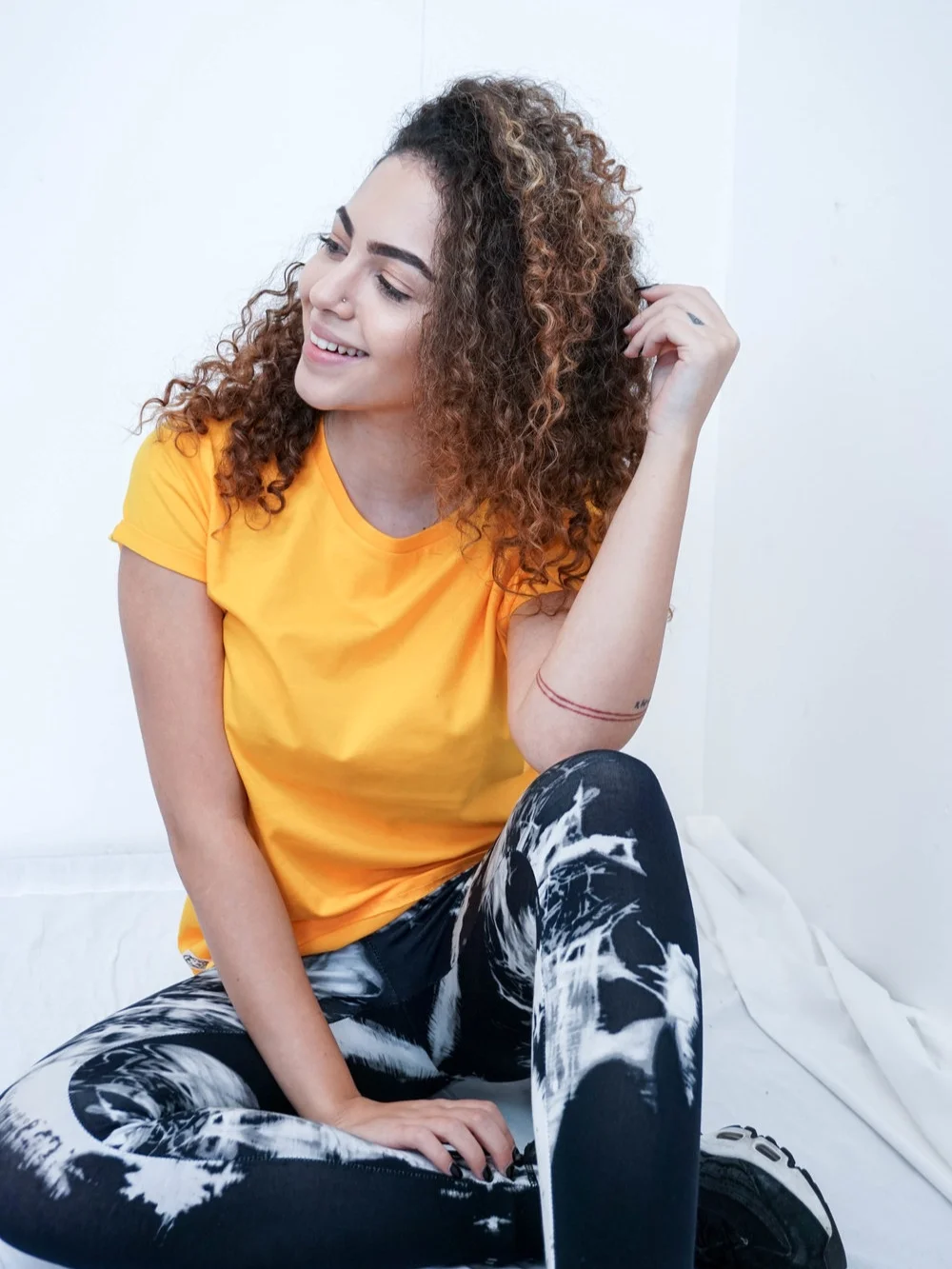 organic_cotton_top_uncaptive_ethical_clothing_uncaptive_3.jpg