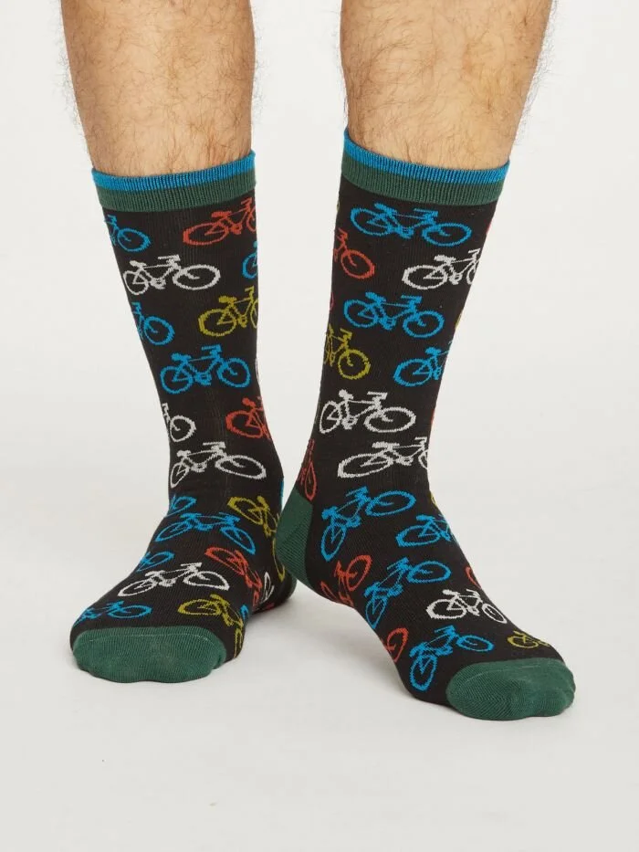 spm436-black--cycler-bicycle-bamboo-socks-for-men--2.jpg