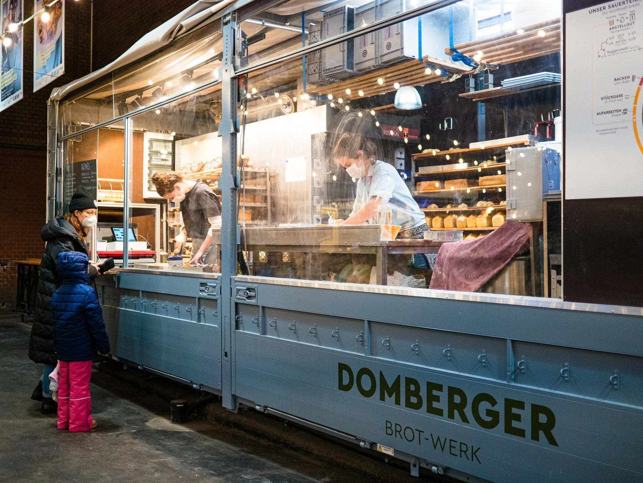 Abendessen sind die Partys von heute, Einkäufe die neuen Events