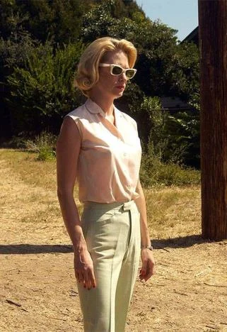 betty-draper-madmen-blushandvyne.jpg