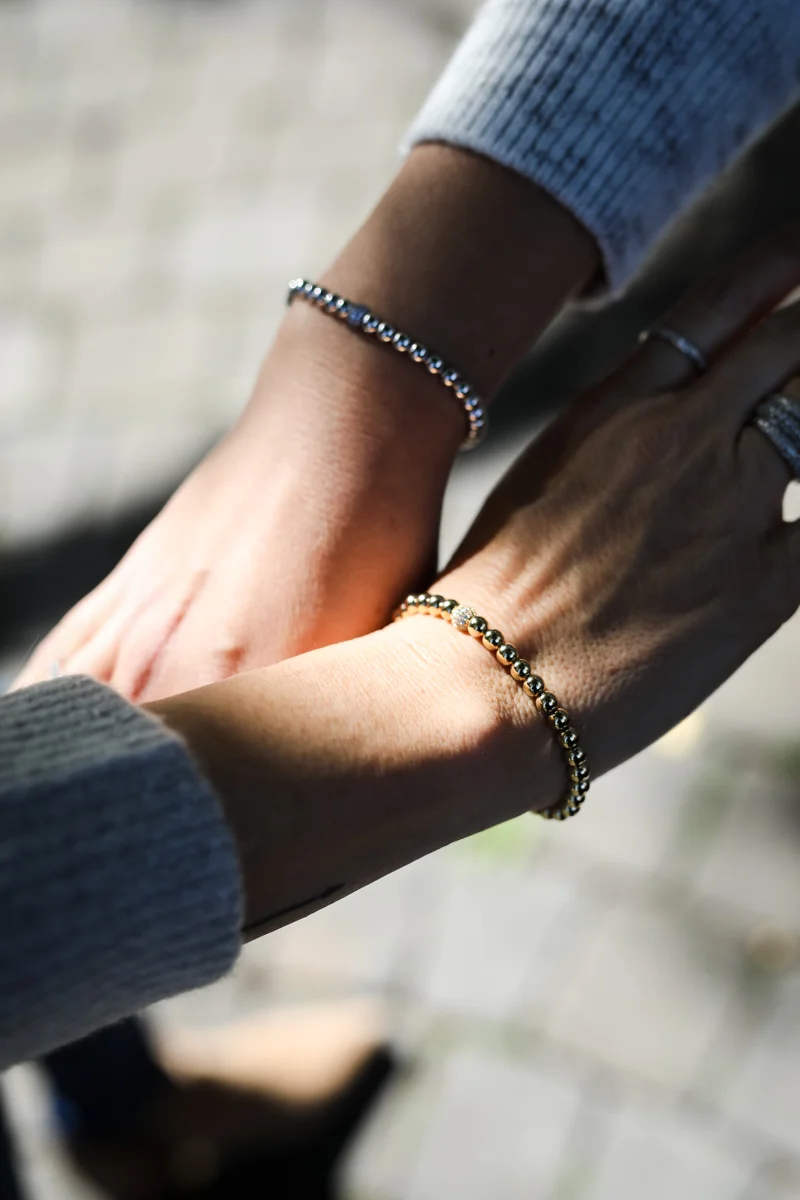 freindshipbracelets2_thehilowproject.jpg